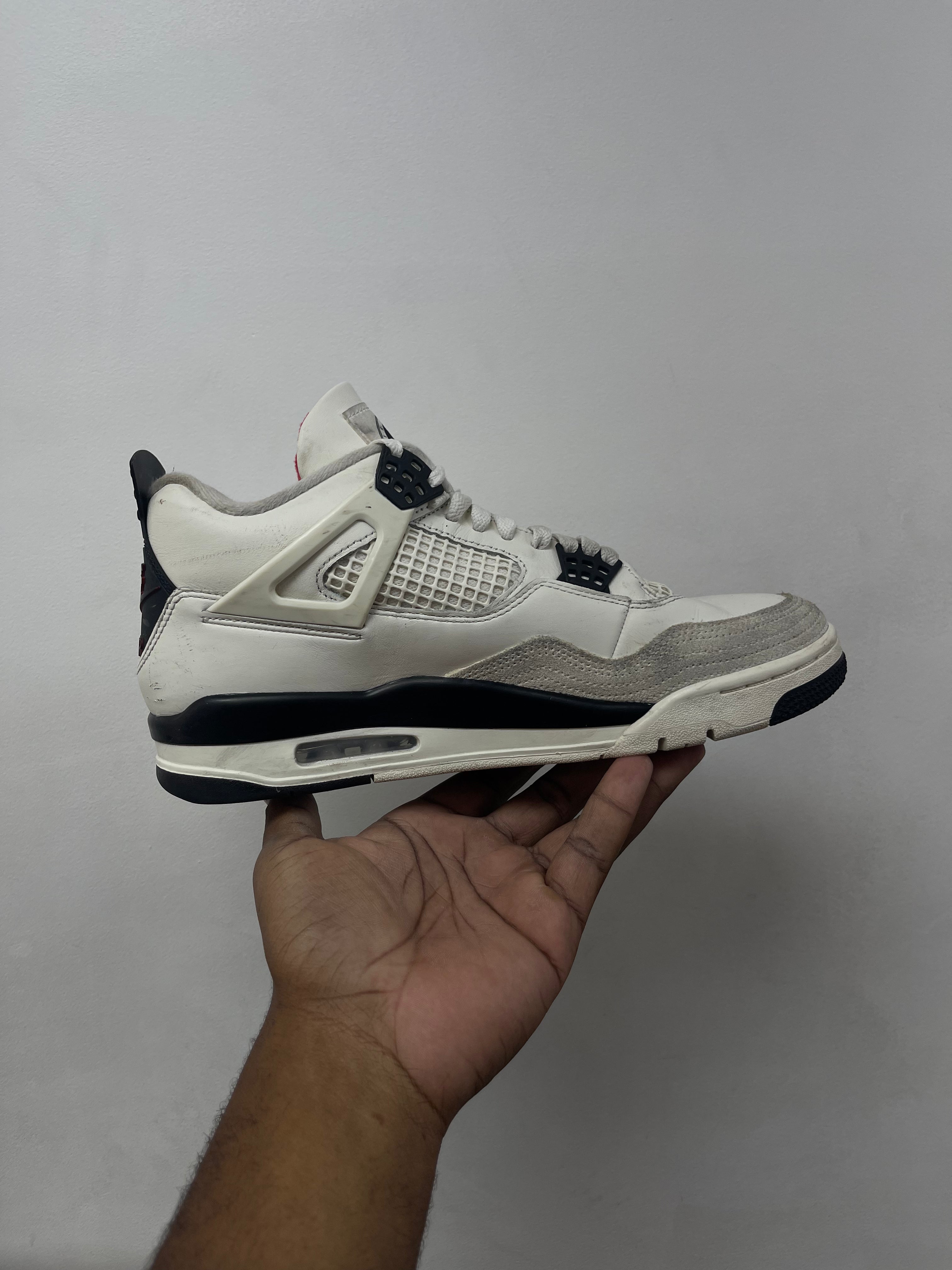 Jordan 4 Fight Club Sneakers