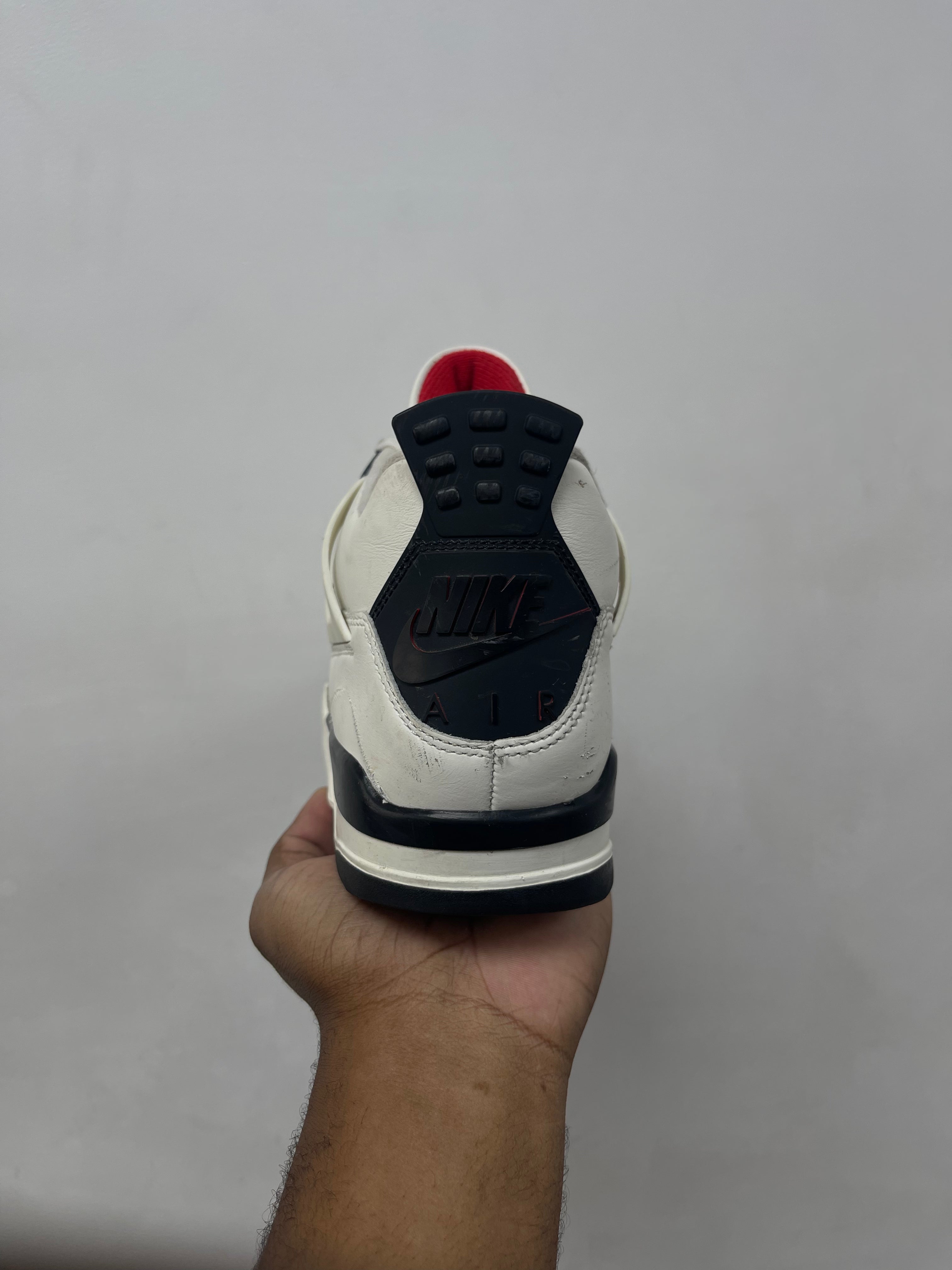 Jordan 4 Fight Club Sneakers