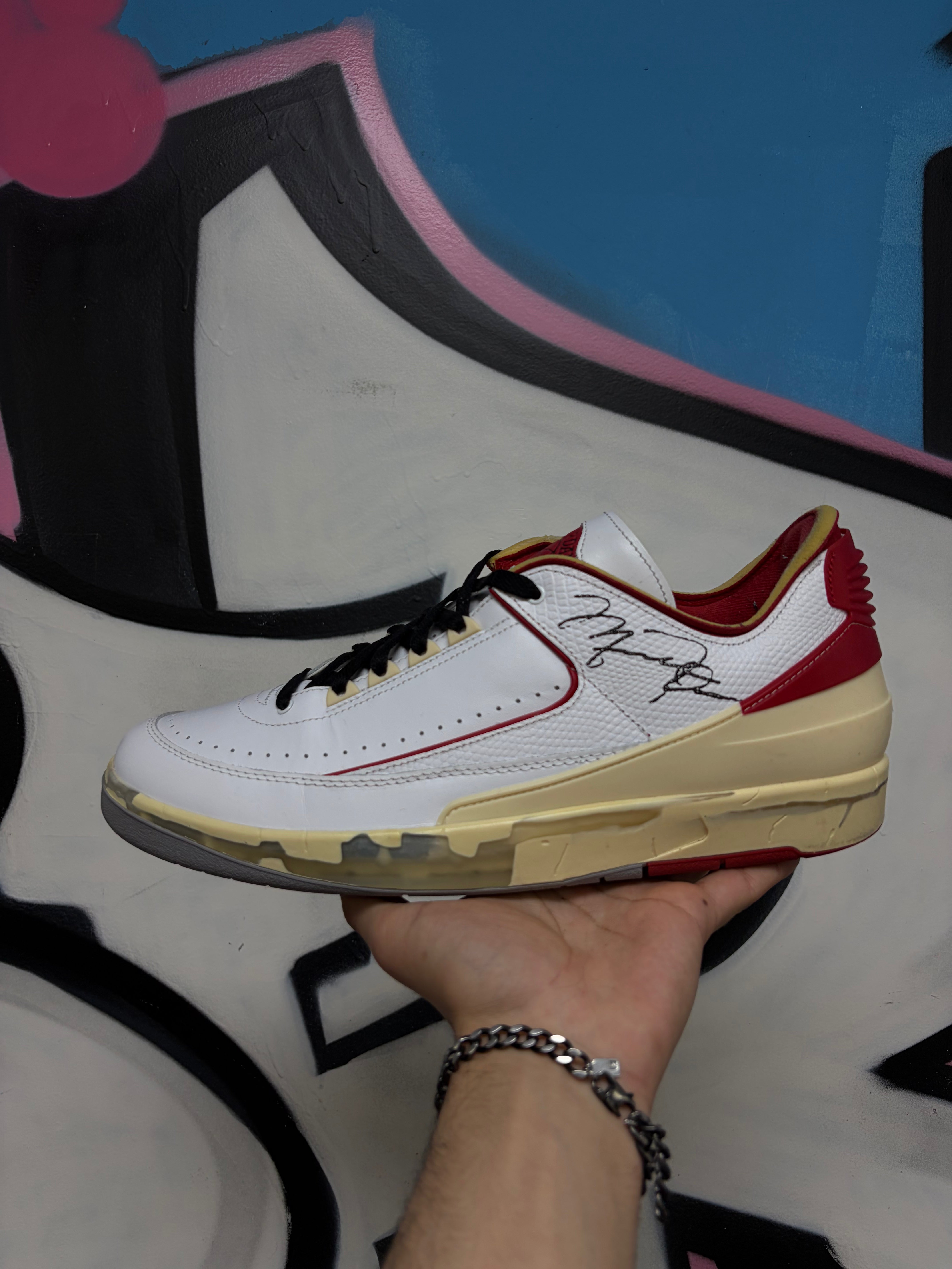 Jordan 2 Off White Chicago Sneakers