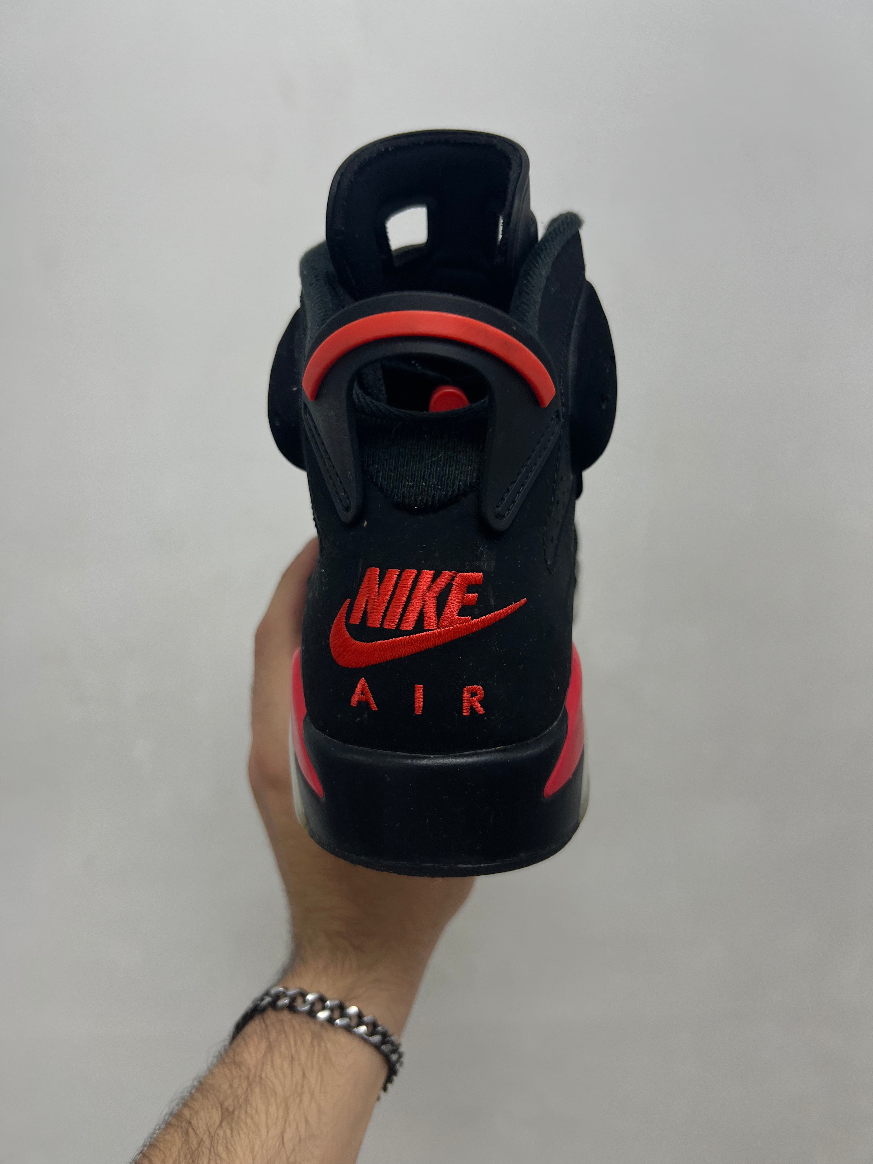 Jordan 6 Infrared Sneakers