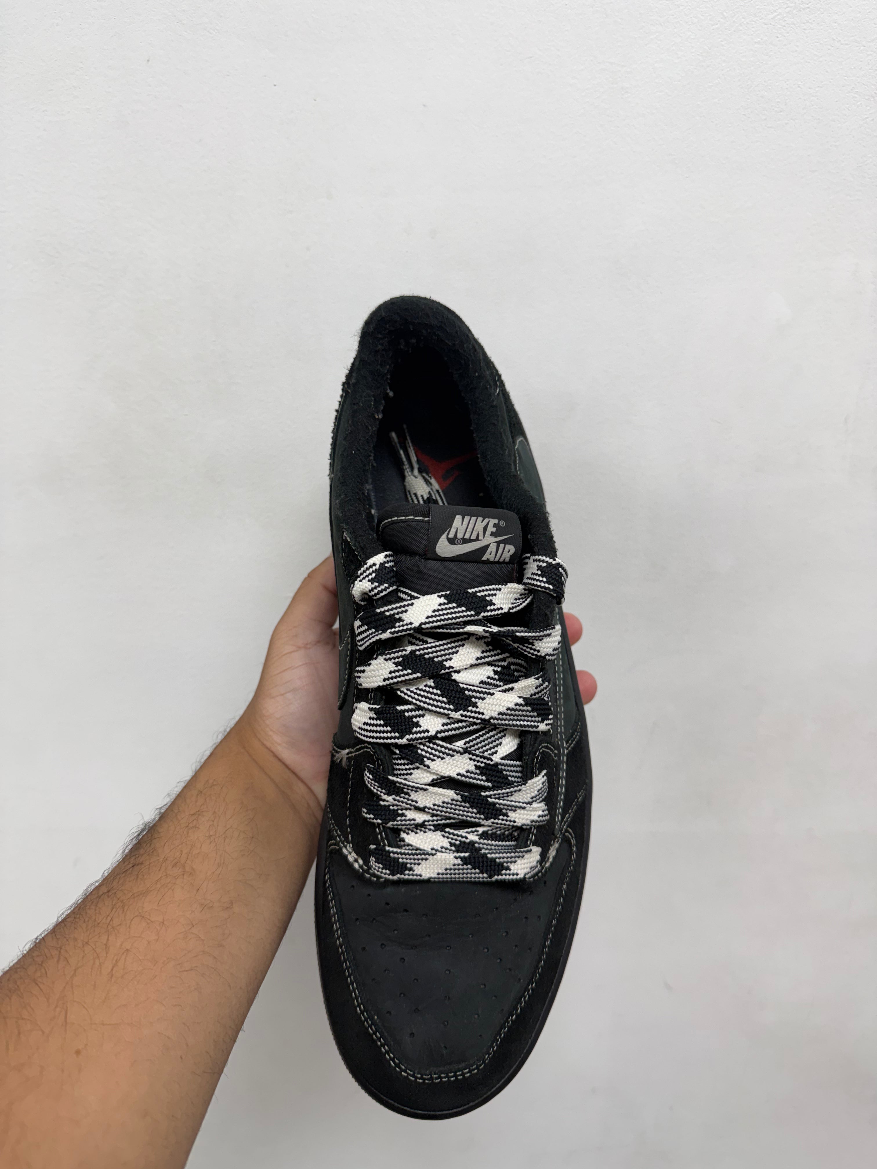 Jordan 1 Low Travis Scott Black Phantom Sneakers