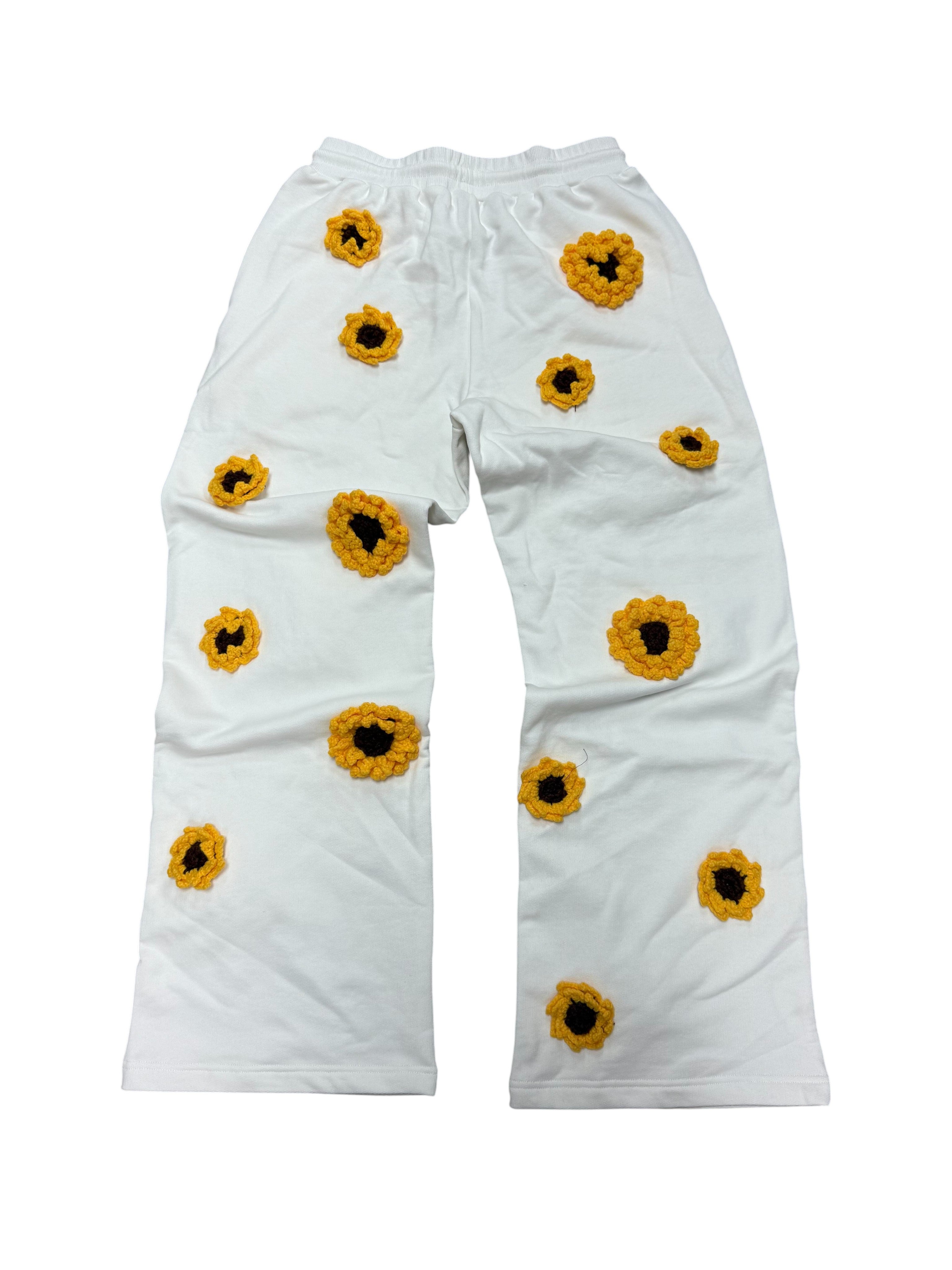 Arkyve 'Sunflower Patch Crochet' White Sweats