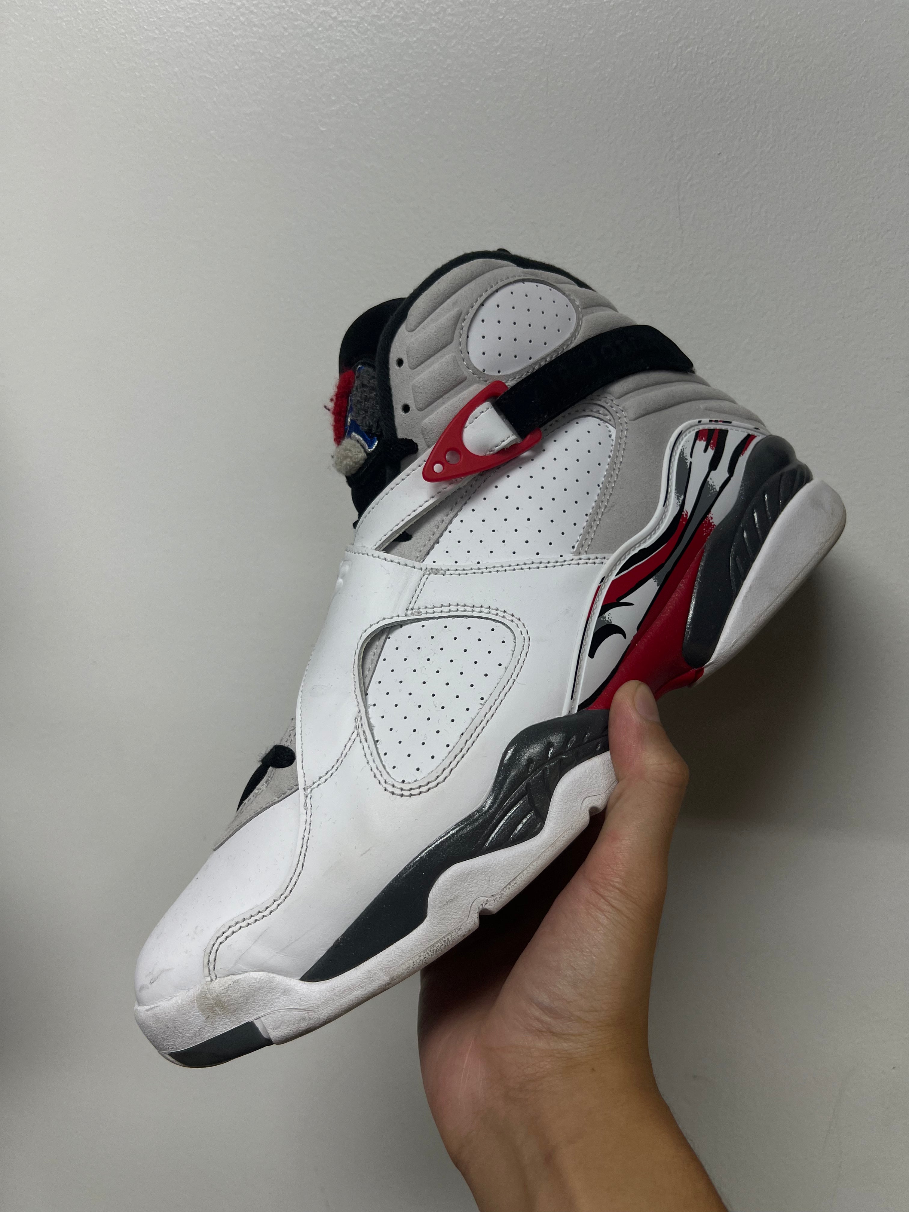 Jordan 8 White True Red Bugs Bunny Sneakers