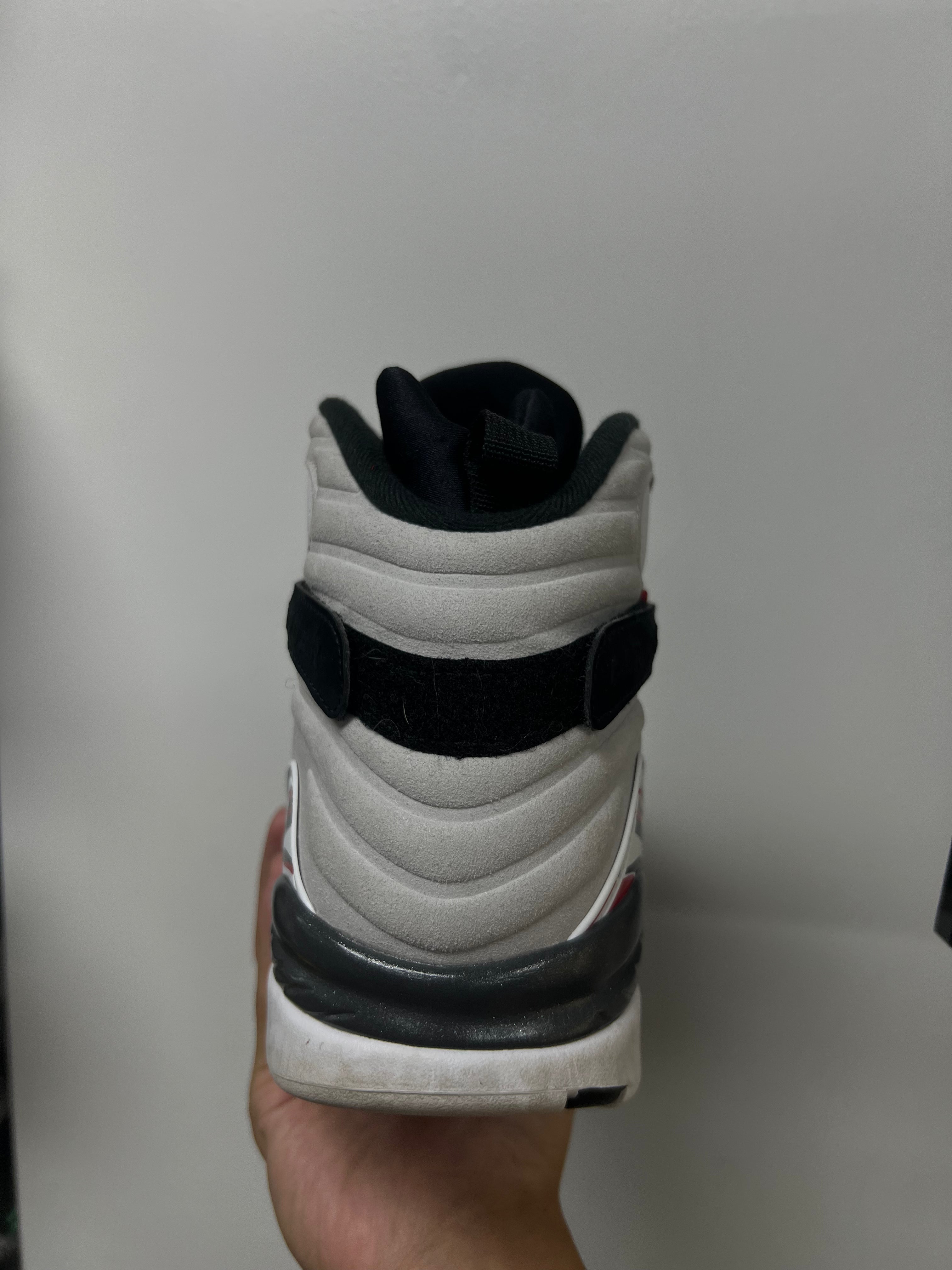 Jordan 8 White True Red Bugs Bunny Sneakers