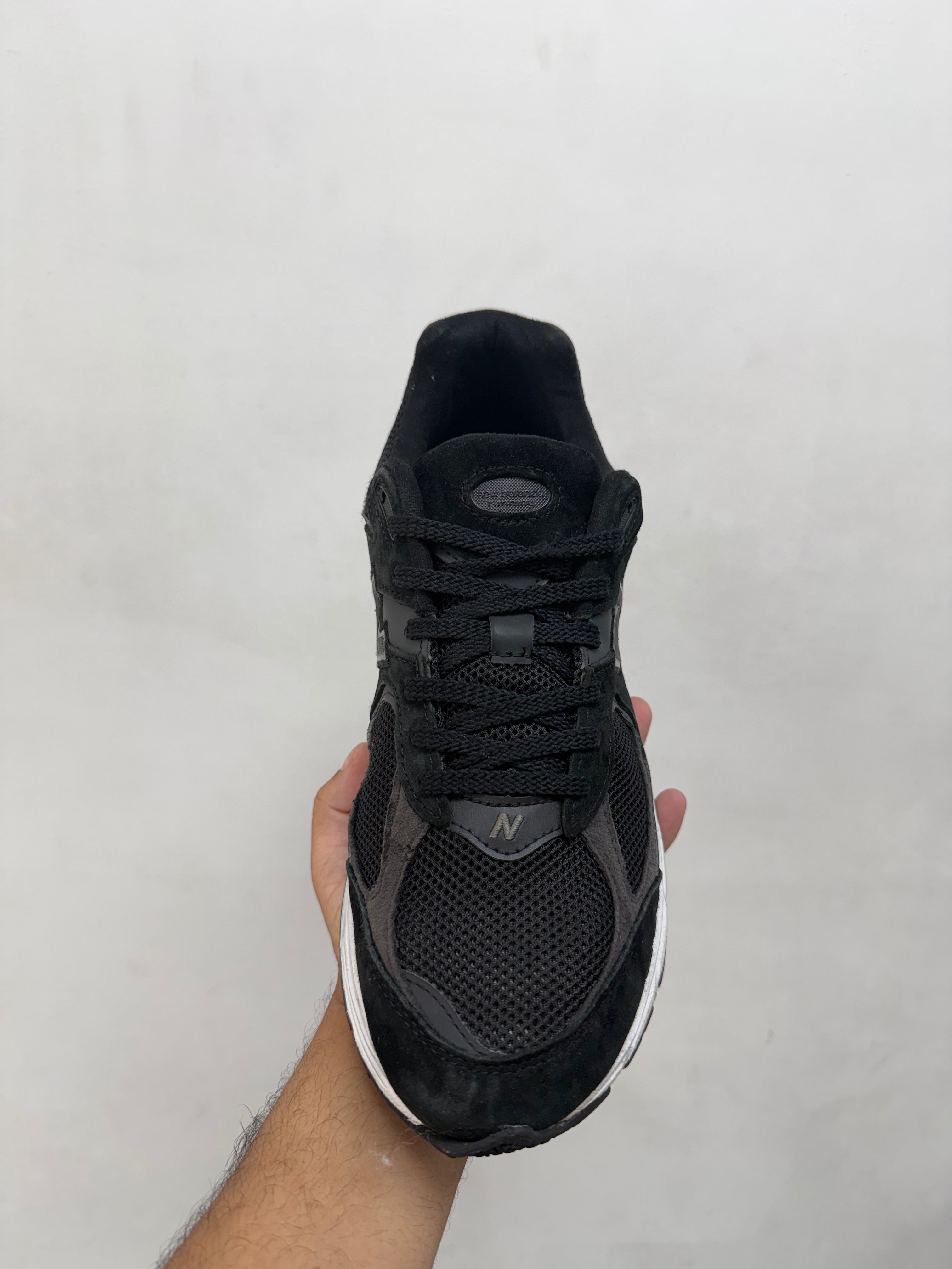 New Balance Black 2002R Sneakers