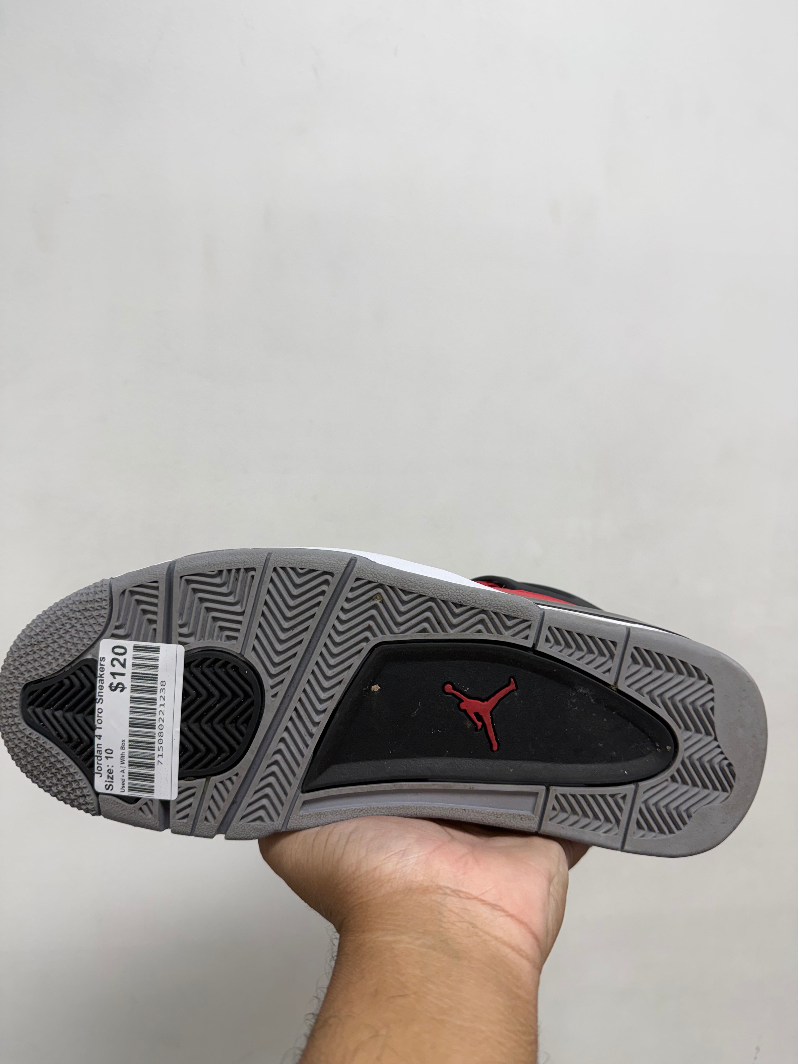 Jordan 4 Toro Sneakers