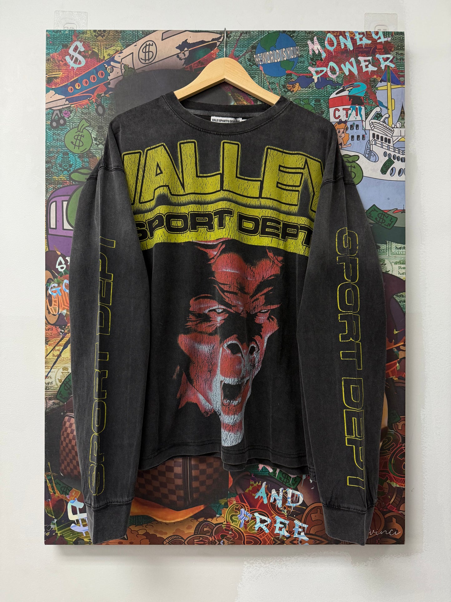 VALE Hellboy LS New XXL With Tags