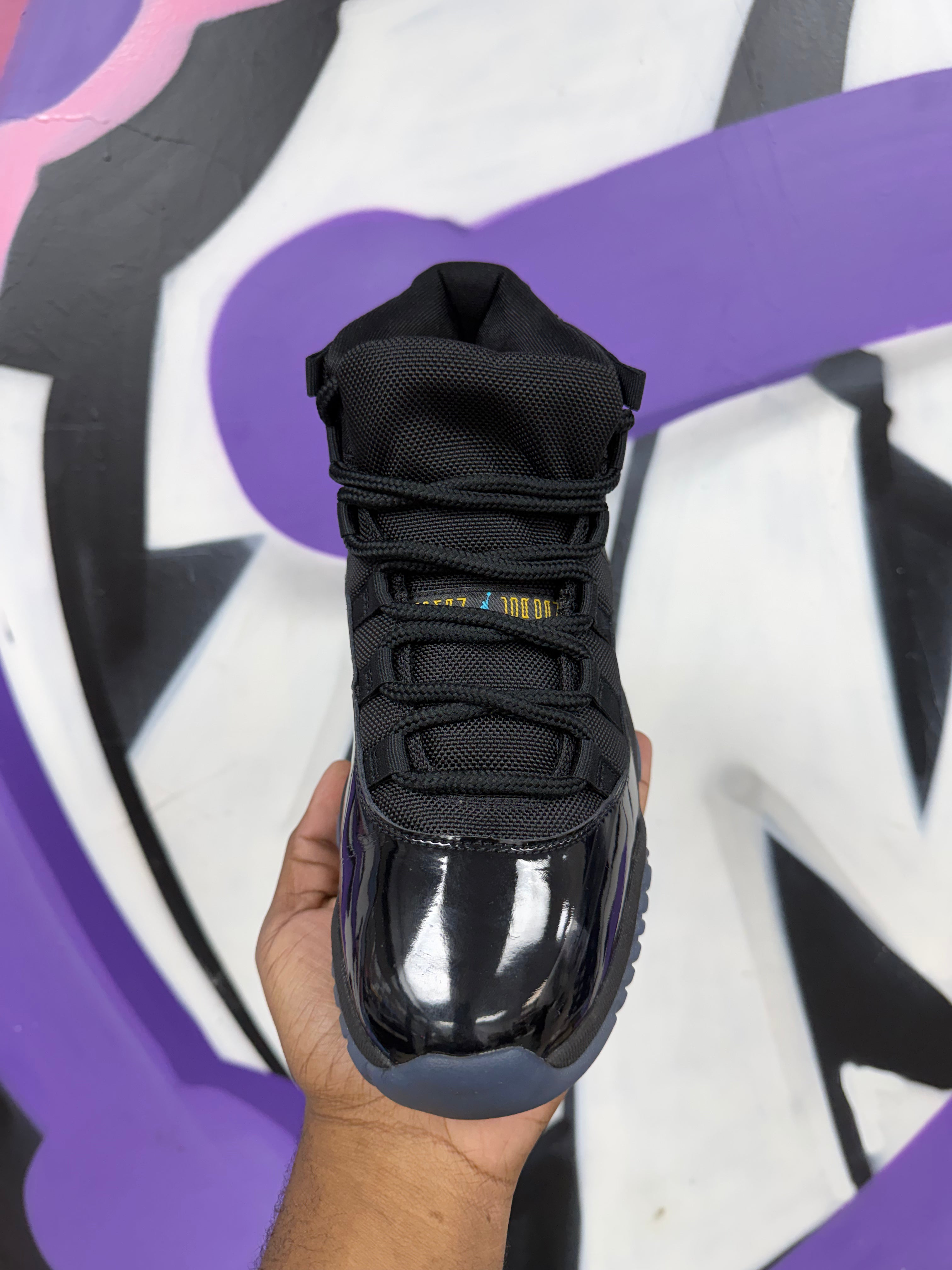 Jordan 11 Gamma Sneakers