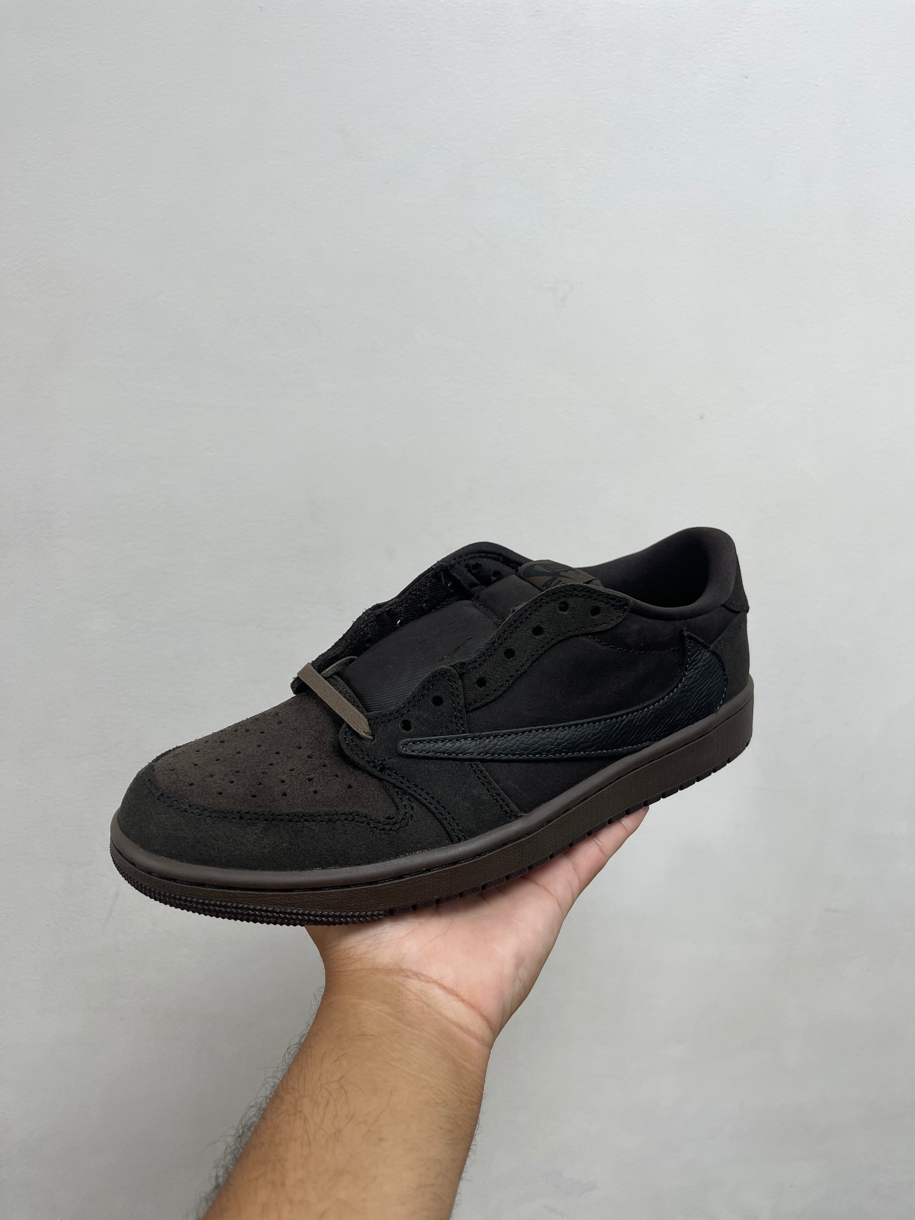 Jordan 1 Low Travis Scott Velvet Sneakers