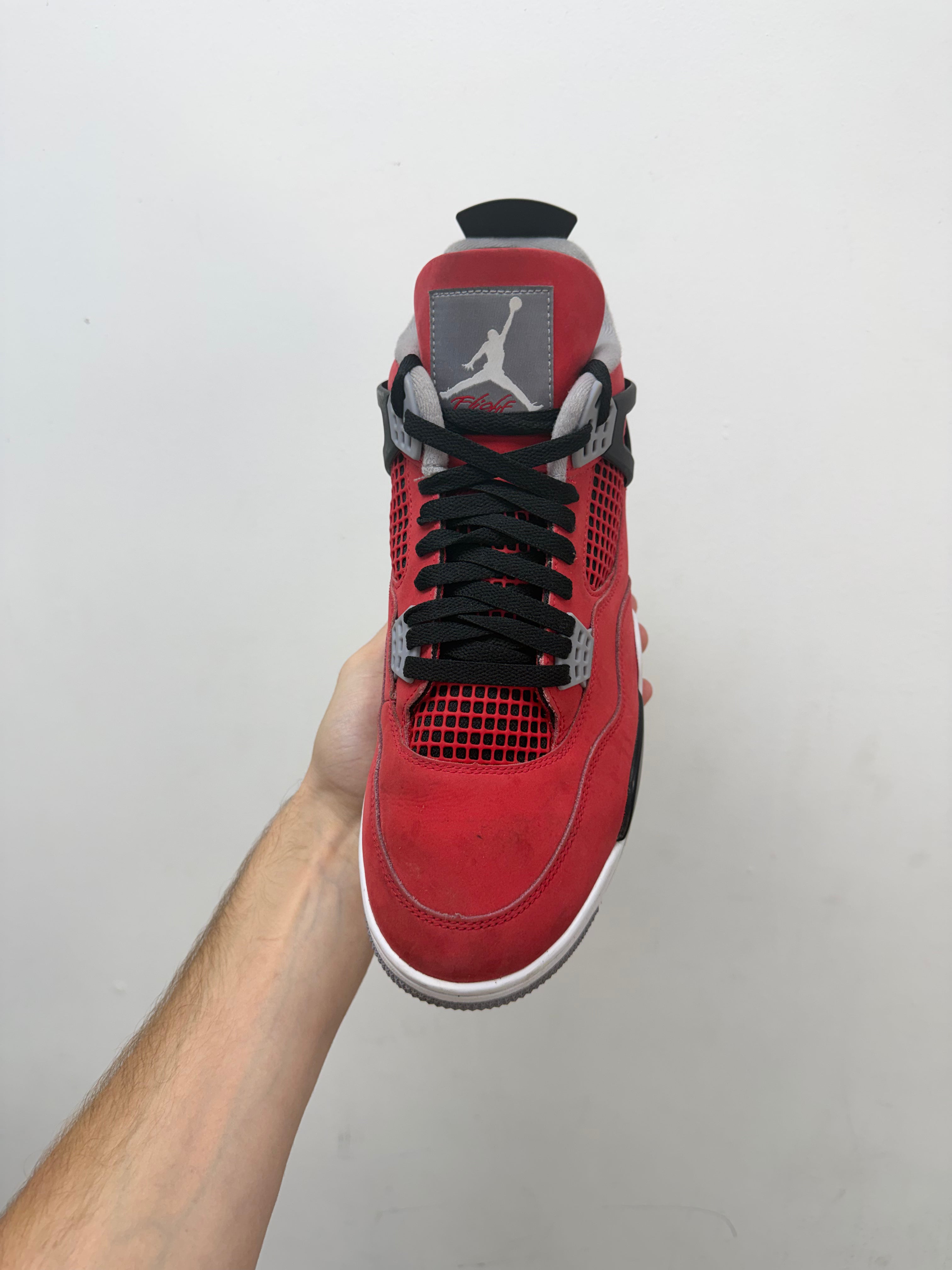 Jordan 4 Toro Sneakers