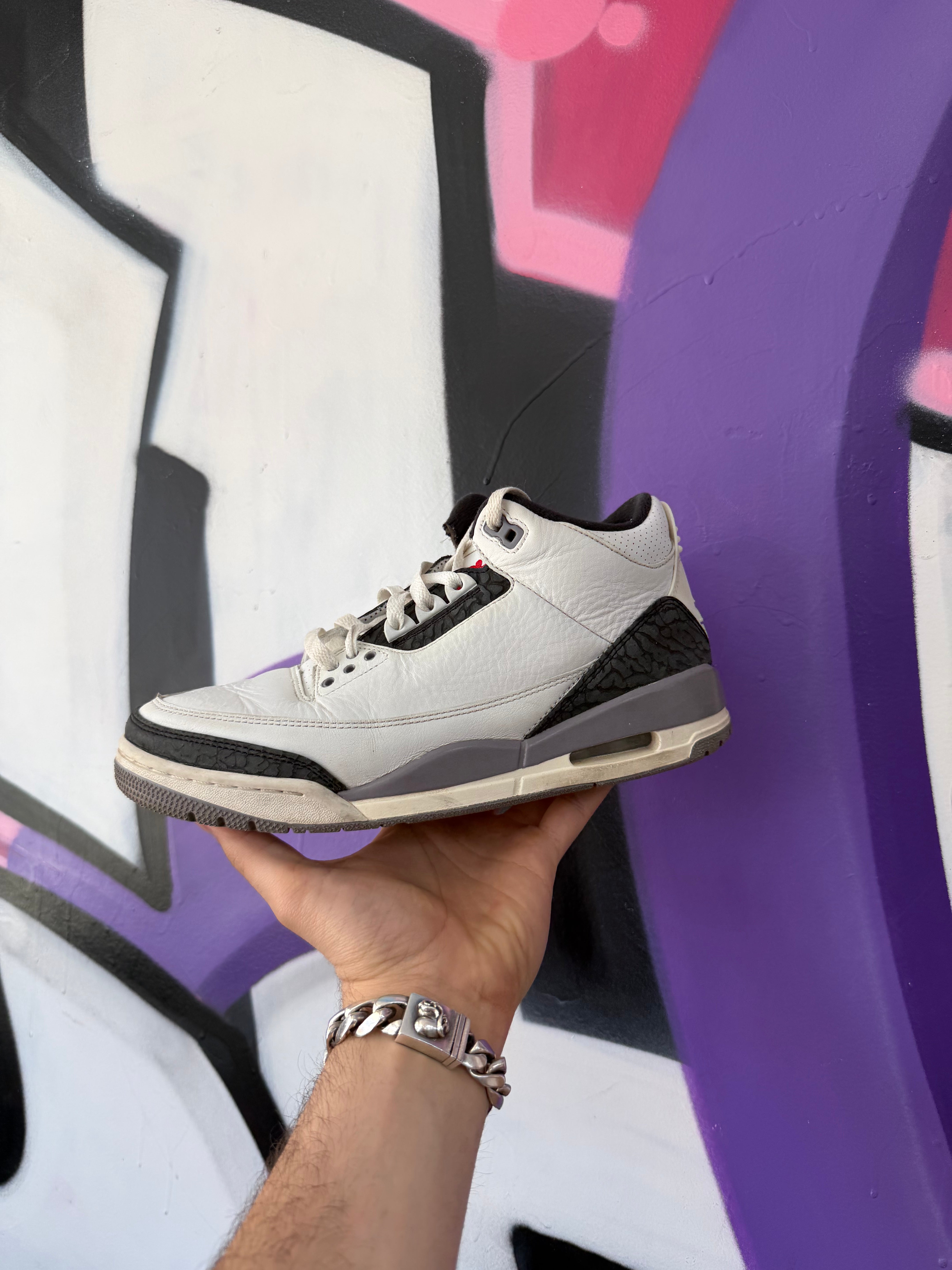 Jordan 3 Cement Grey Sneakers