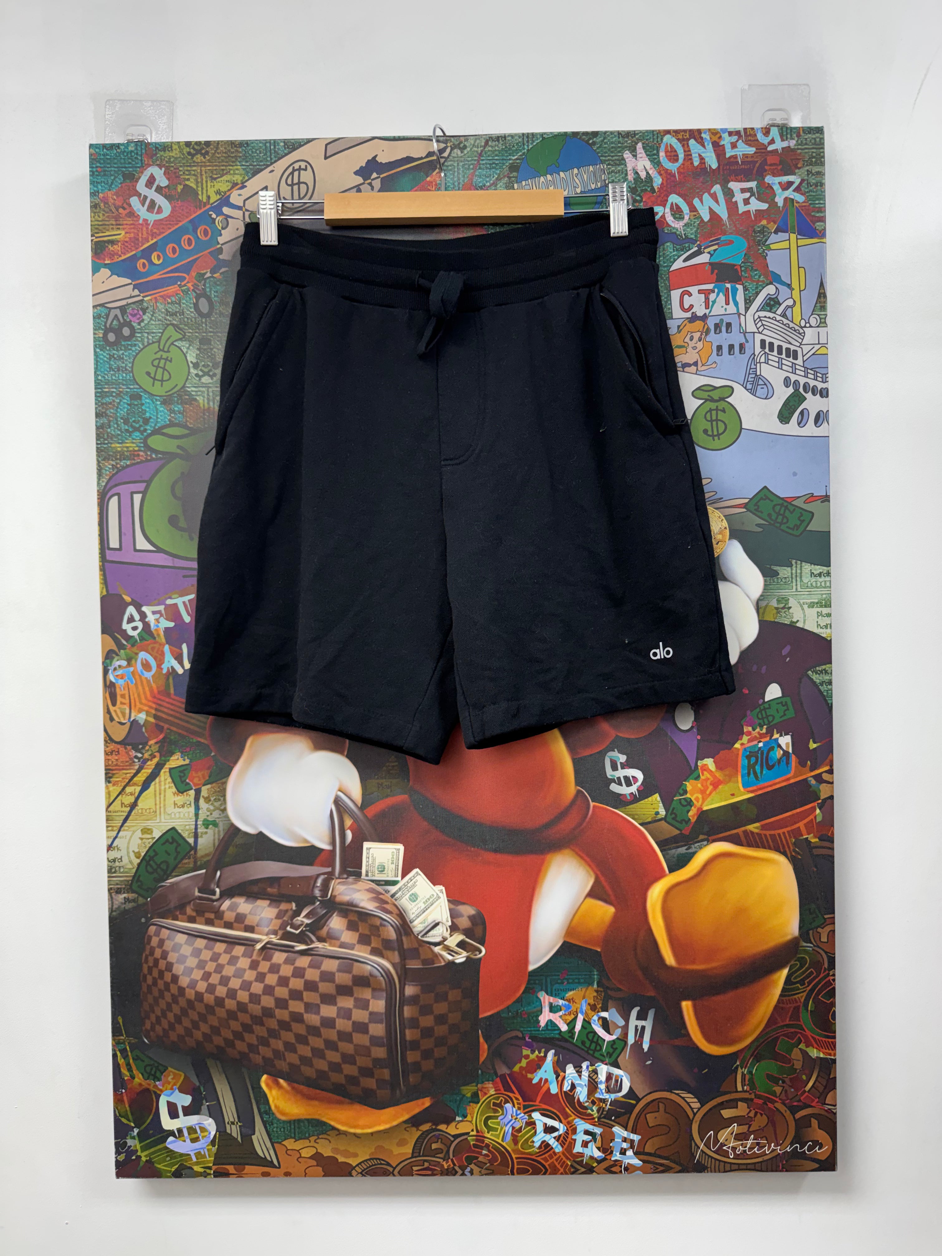ALO Black Logo Sweat Shorts