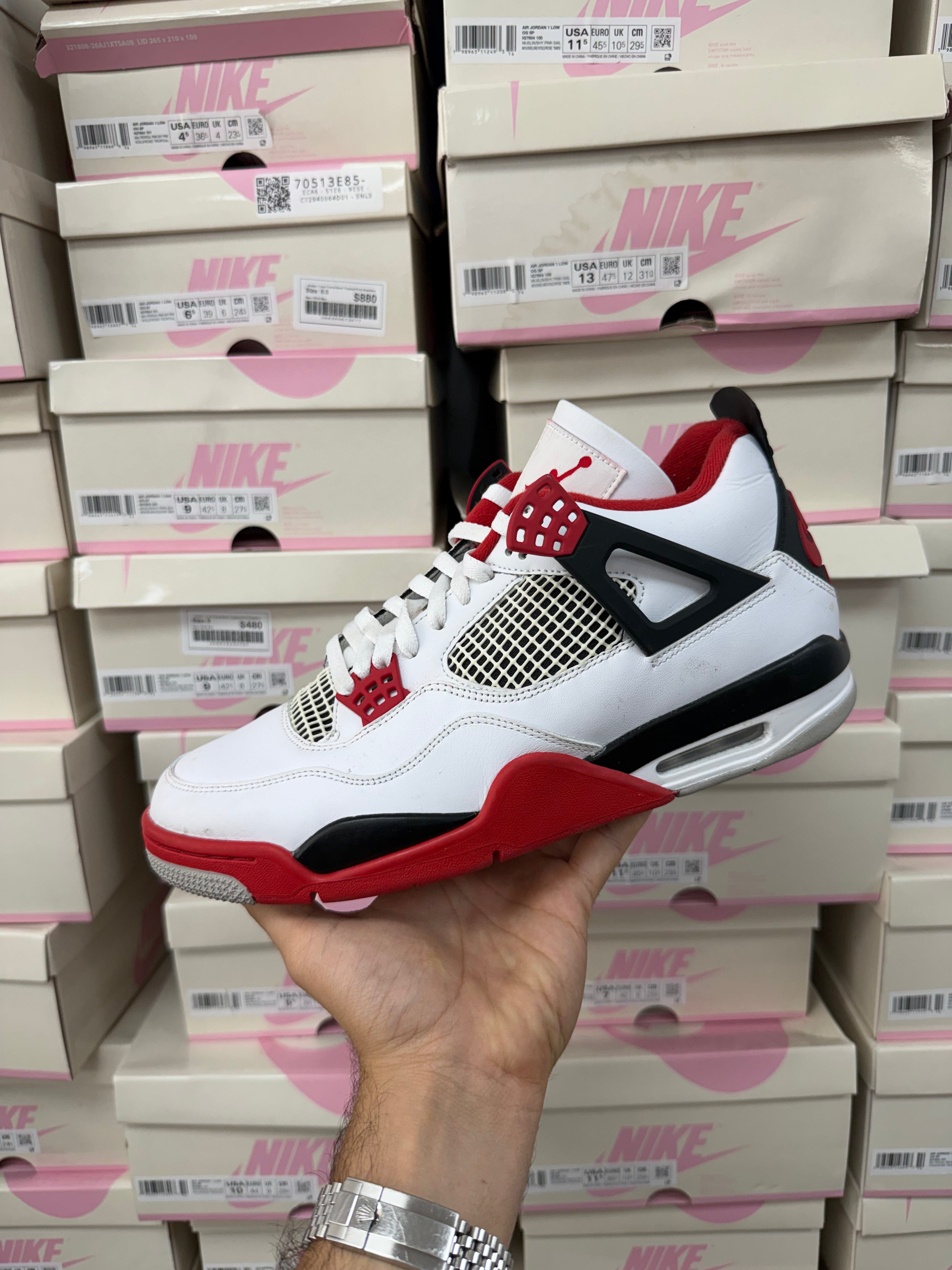 Jordan 4 Fire Red Sneakers