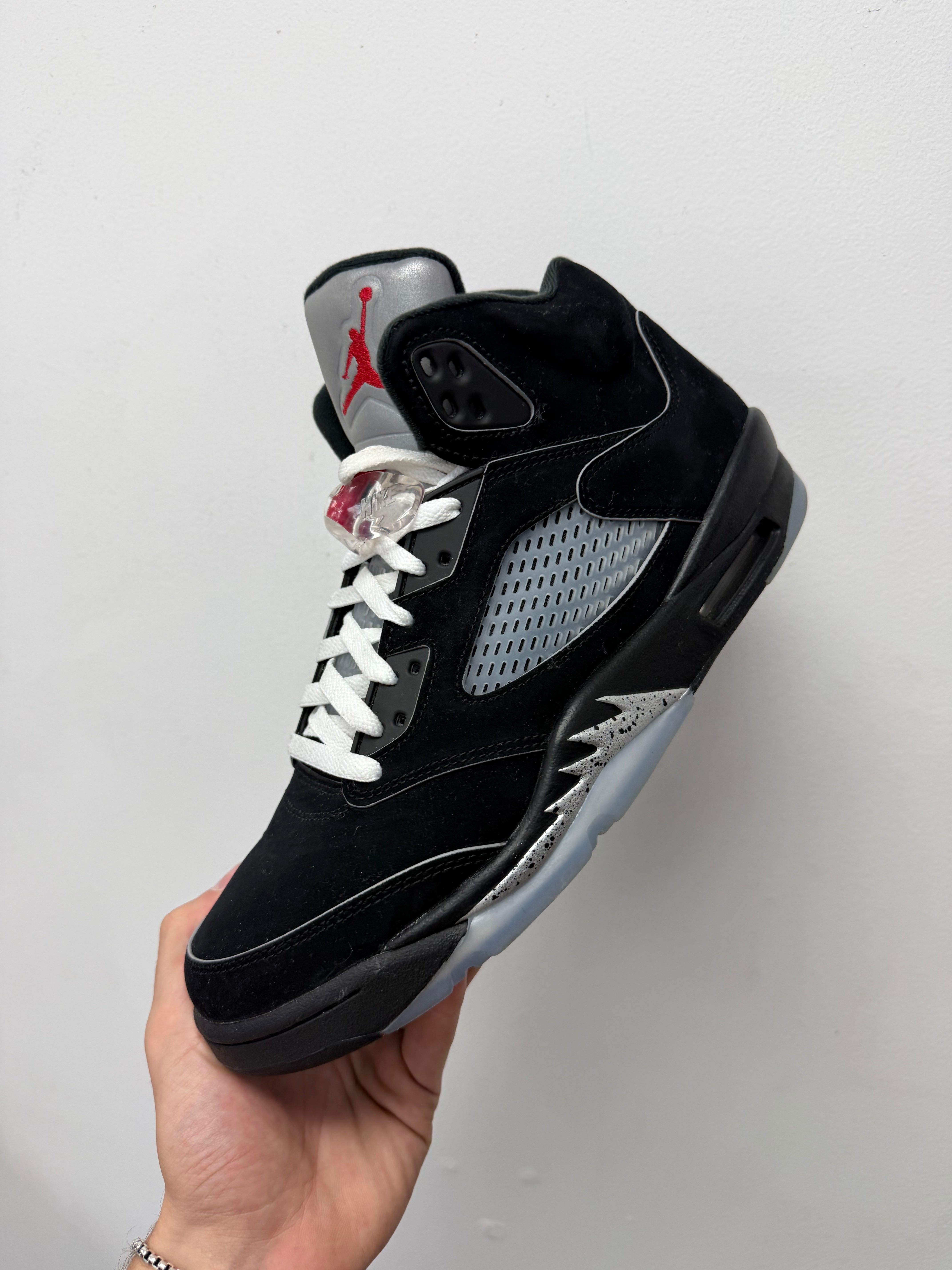 Jordan 5 Black Metallic Sneakers