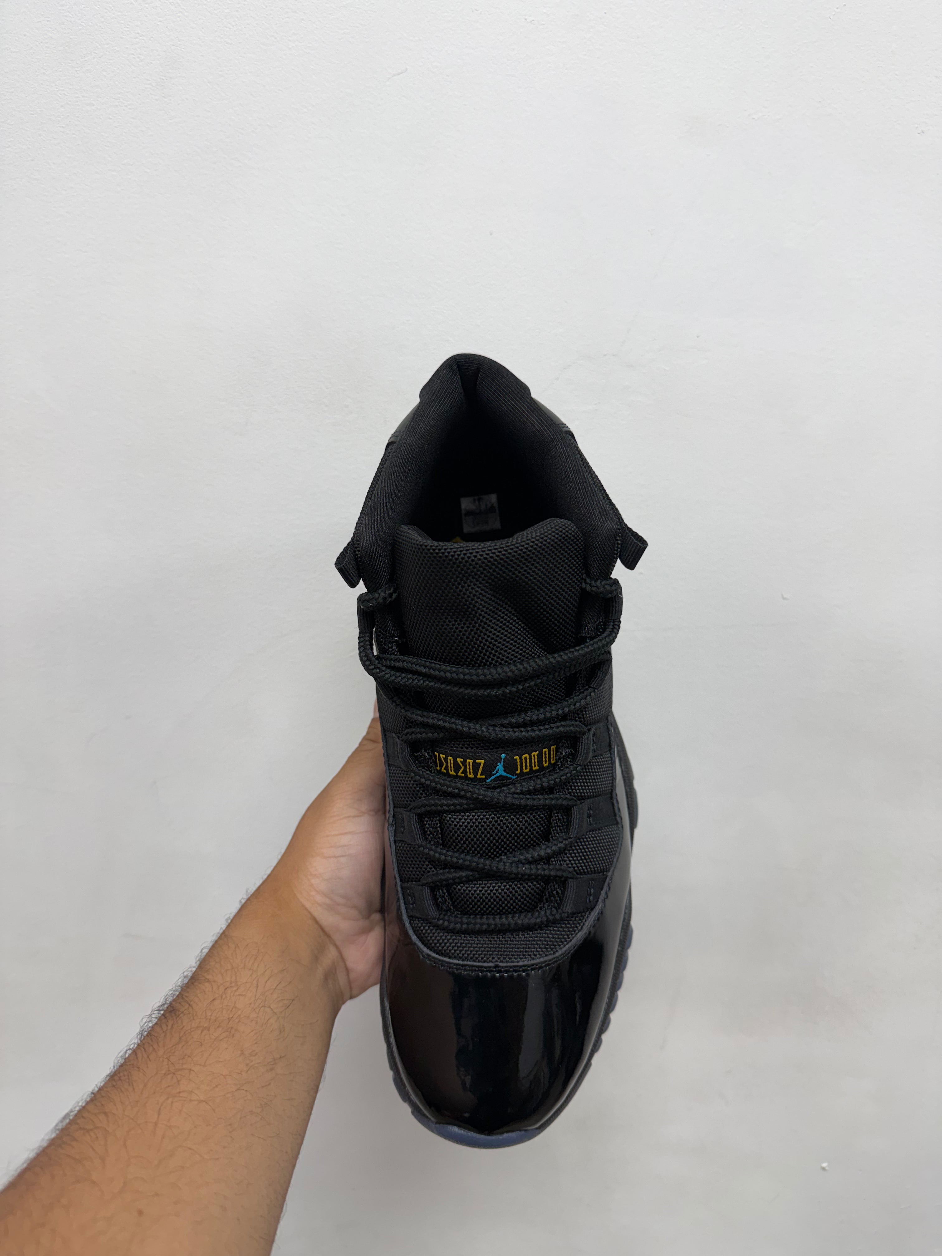 Jordan 11 Gamma Sneakers