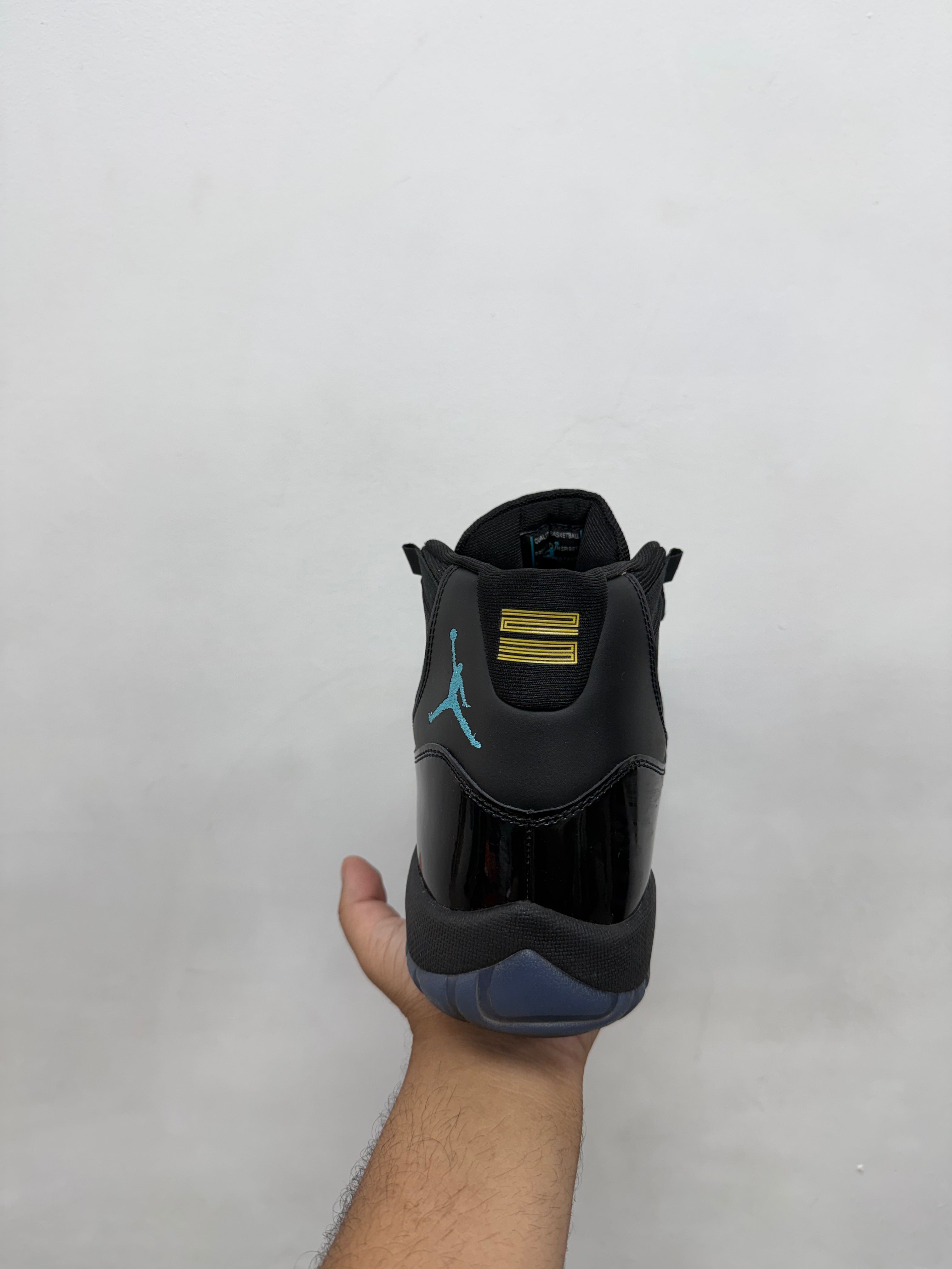 Jordan 11 Gamma Sneakers