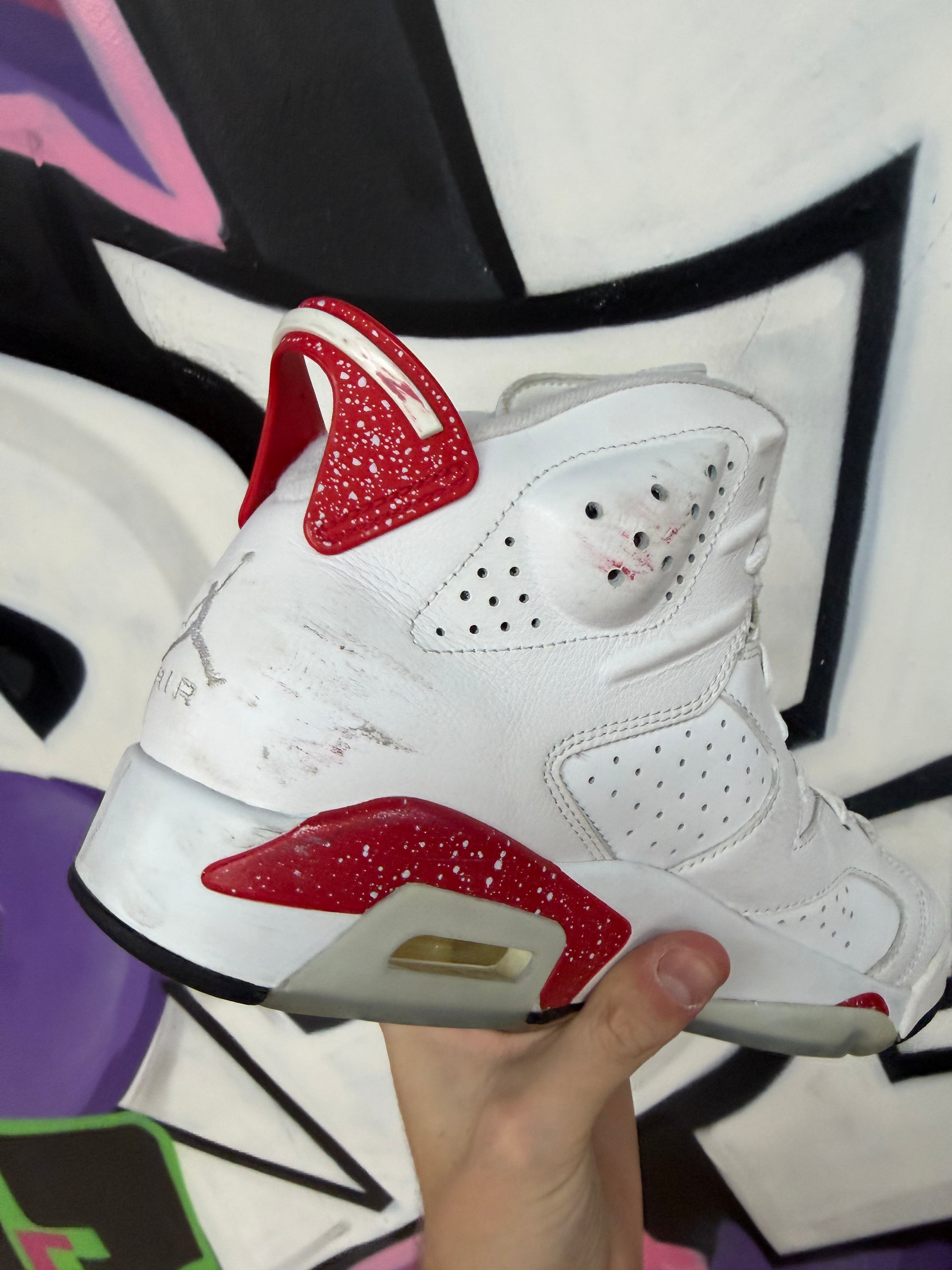 Jordan 6 Red Oreo Sneakers