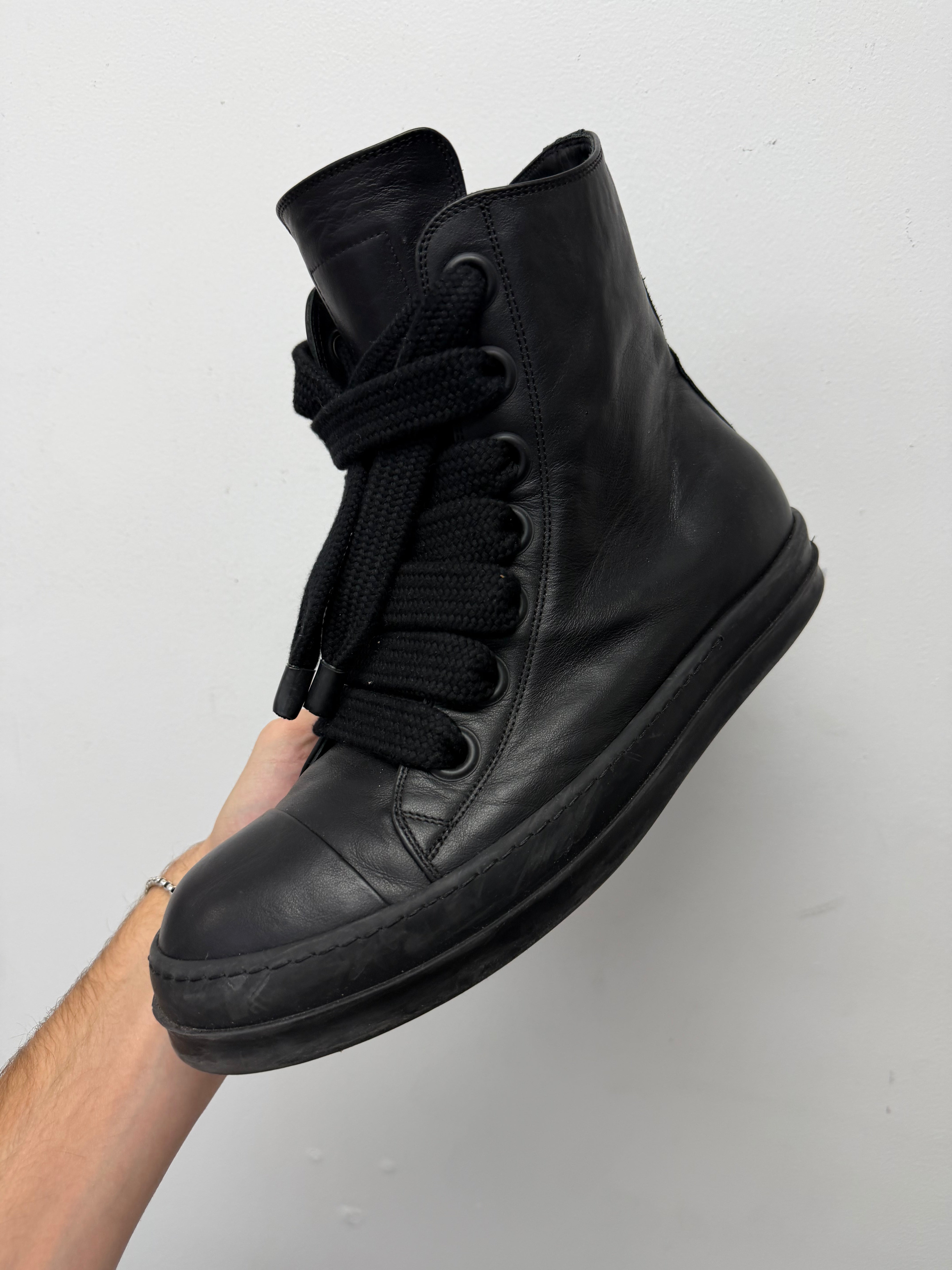 Rick Owens Black Mainline Hi Jumbo Lace Sneakers