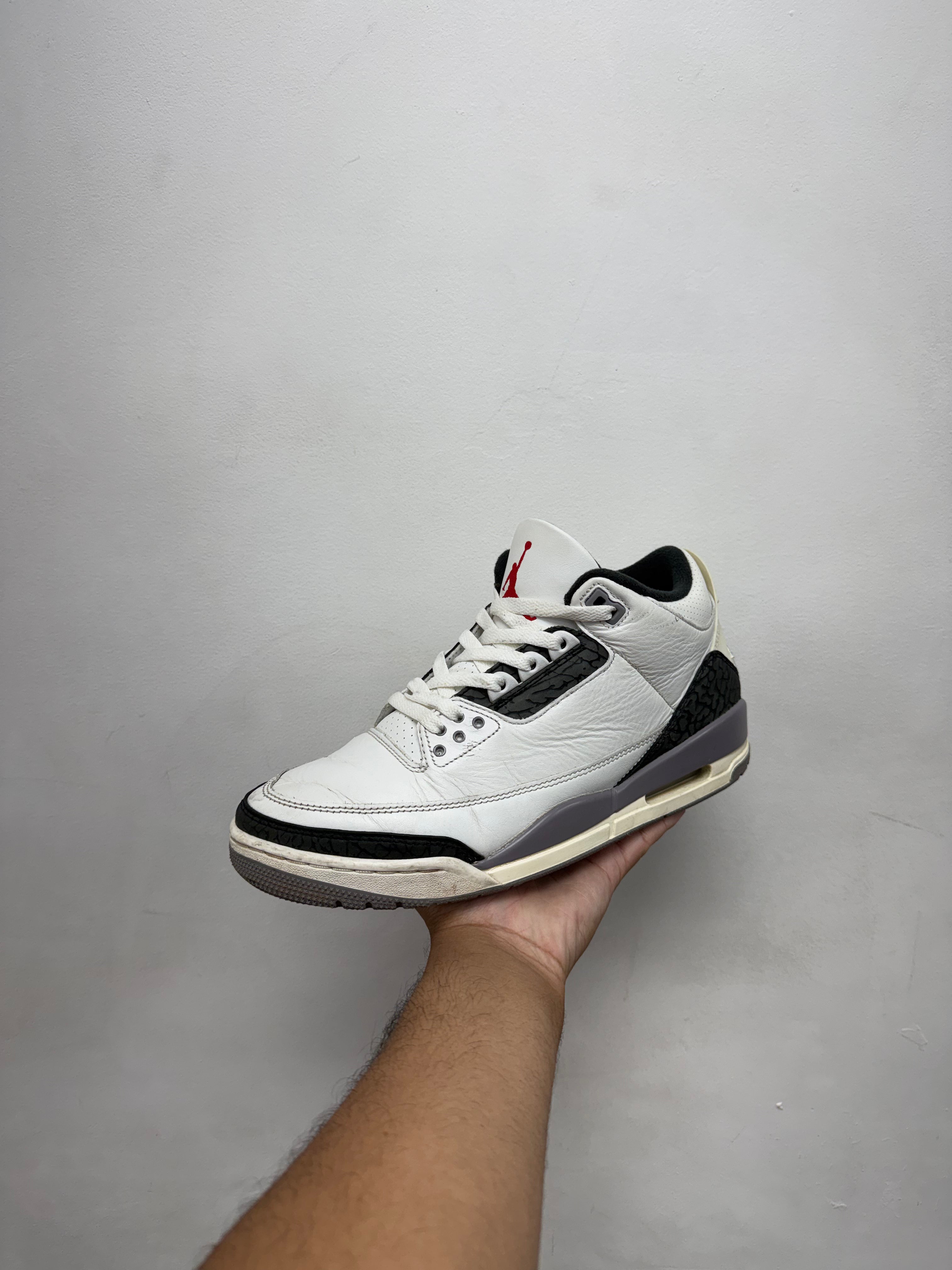 Jordan 3 Cement Grey Sneakers