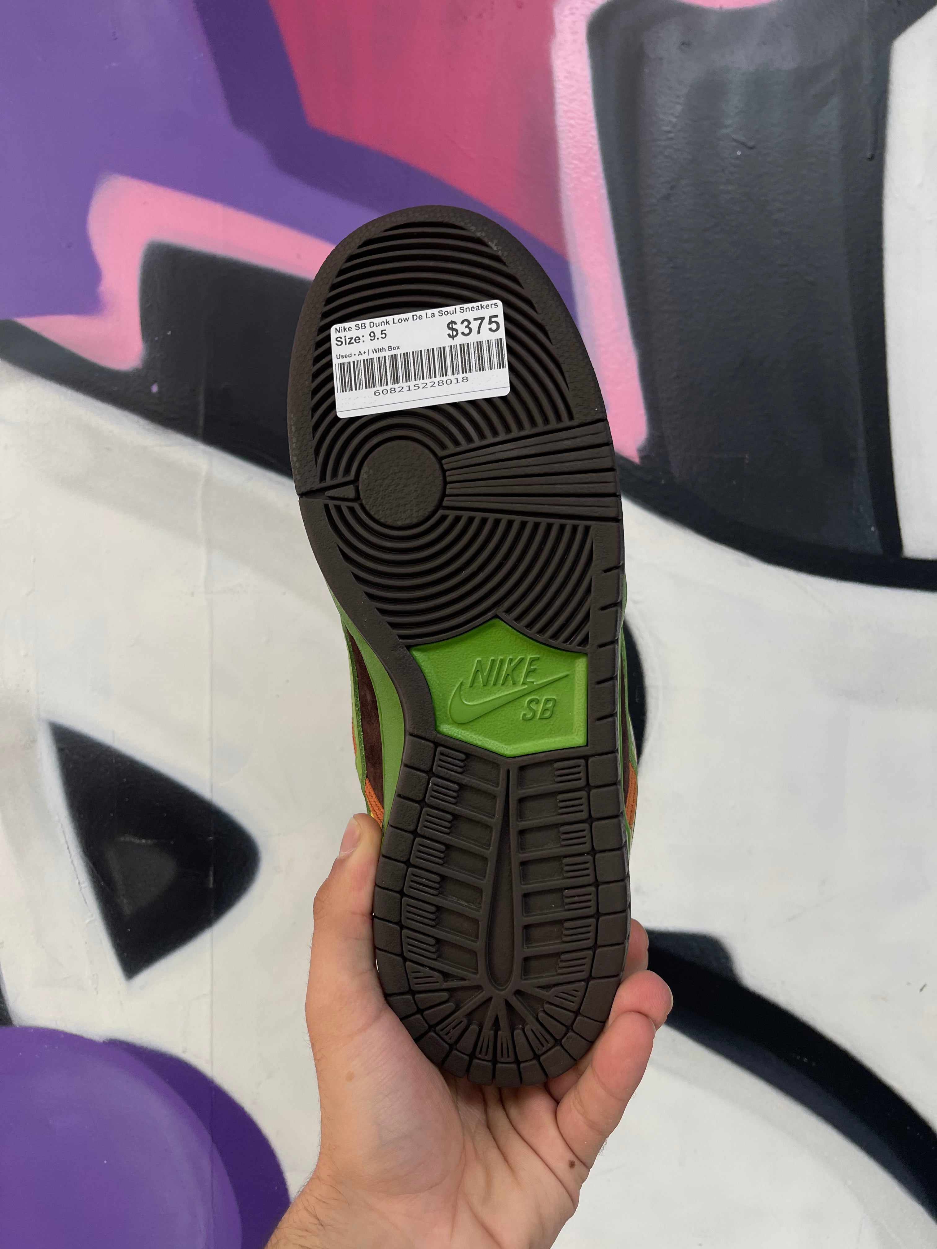Nike SB Dunk Low De La Soul Sneakers