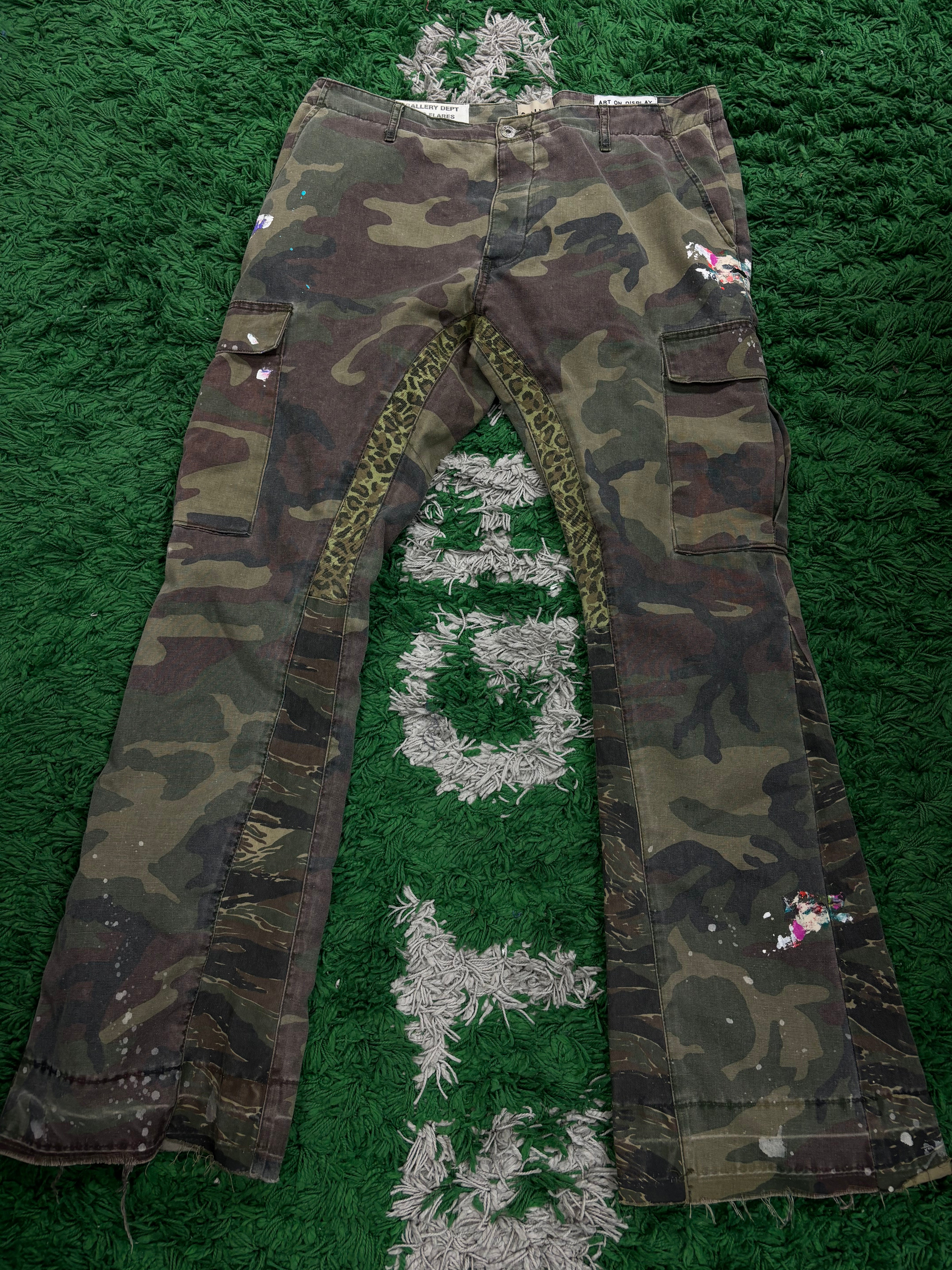Gallery Dept Flare Cargos Camo Paint Splatter Used 36