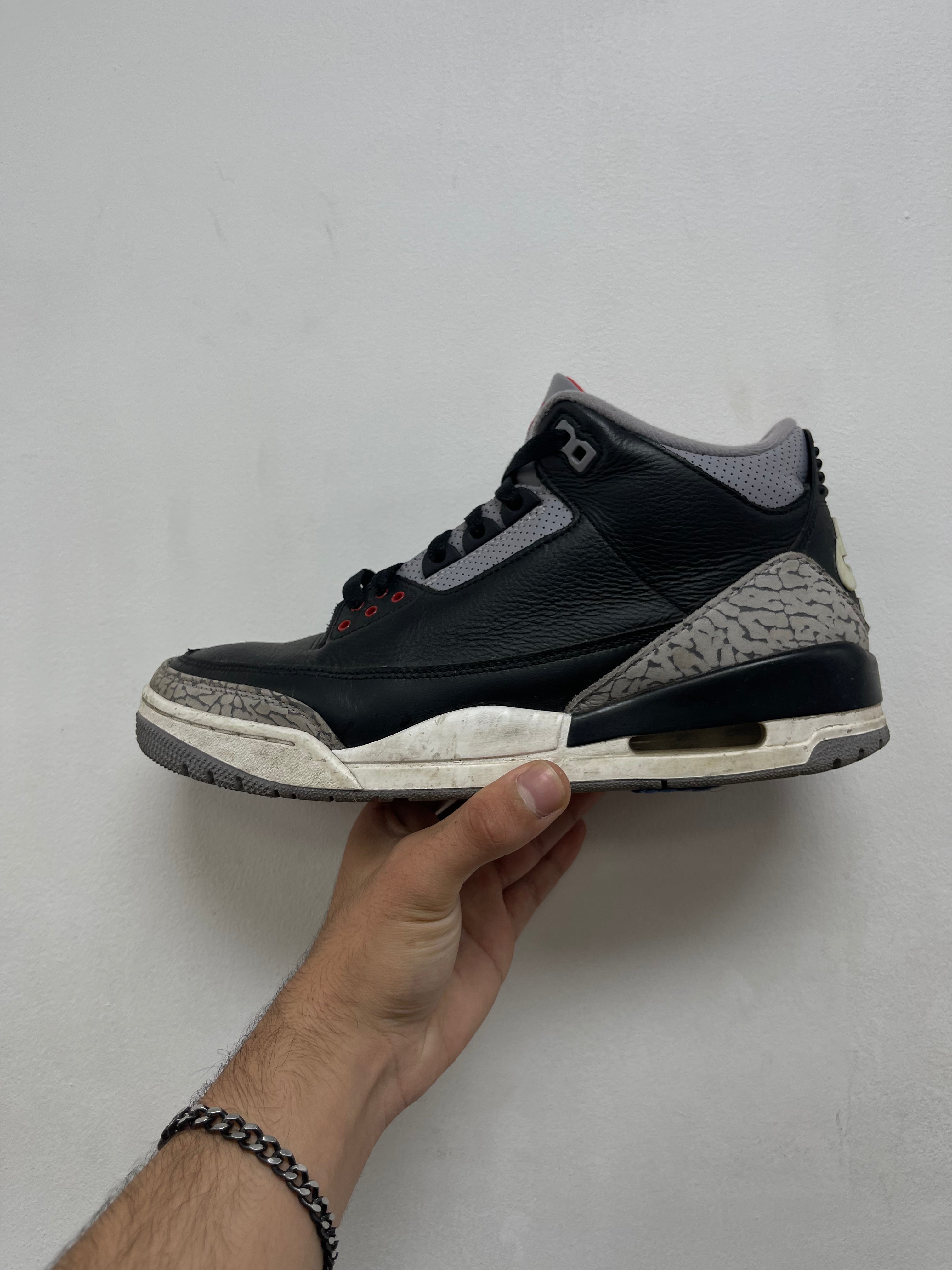 Jordan 3 Black Cement Sneakers
