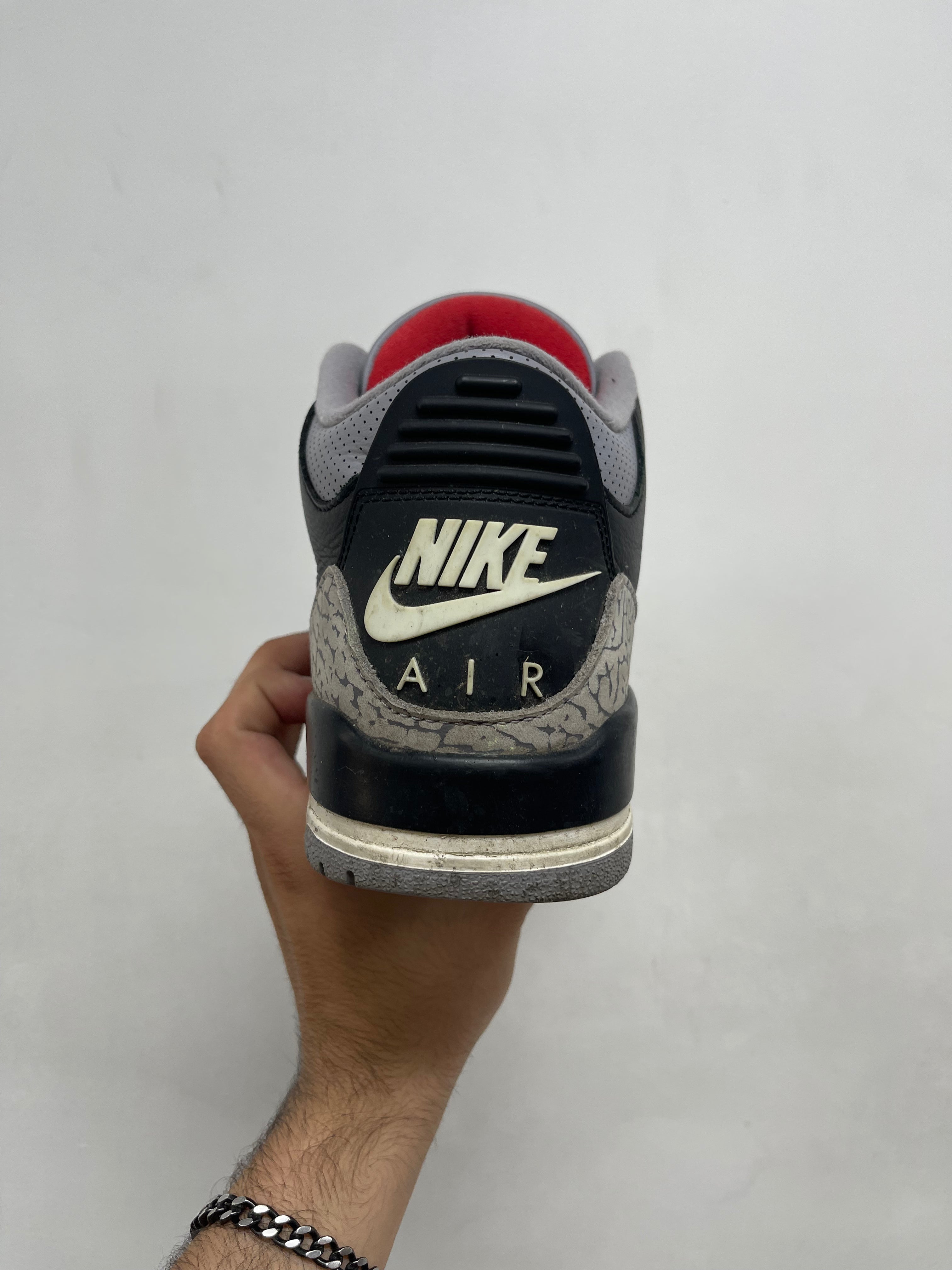 Jordan 3 Black Cement Sneakers