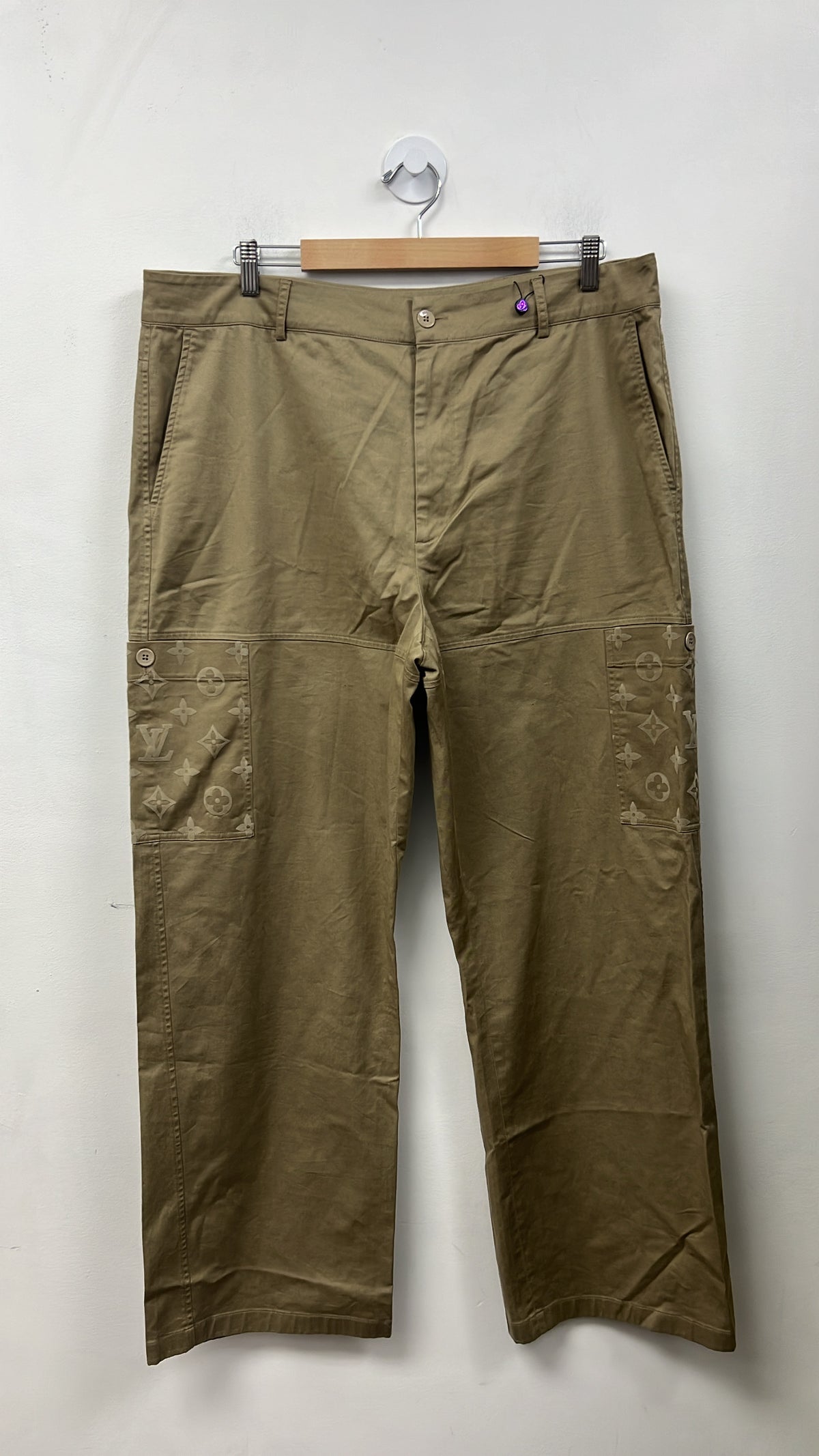 Louis Vuitton Tan Monogram (58) Pants