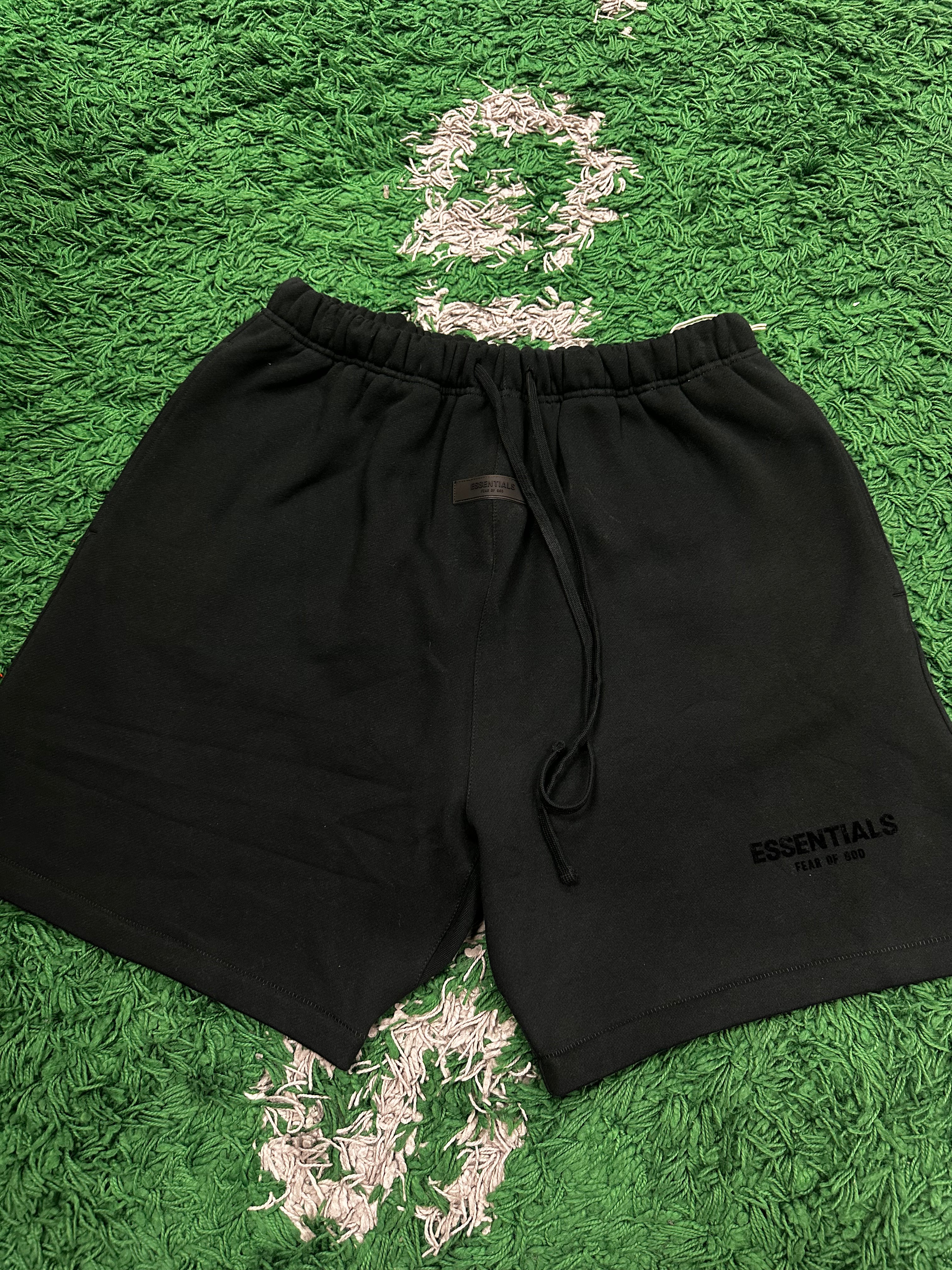 Essentials Shorts (XS-XL) New