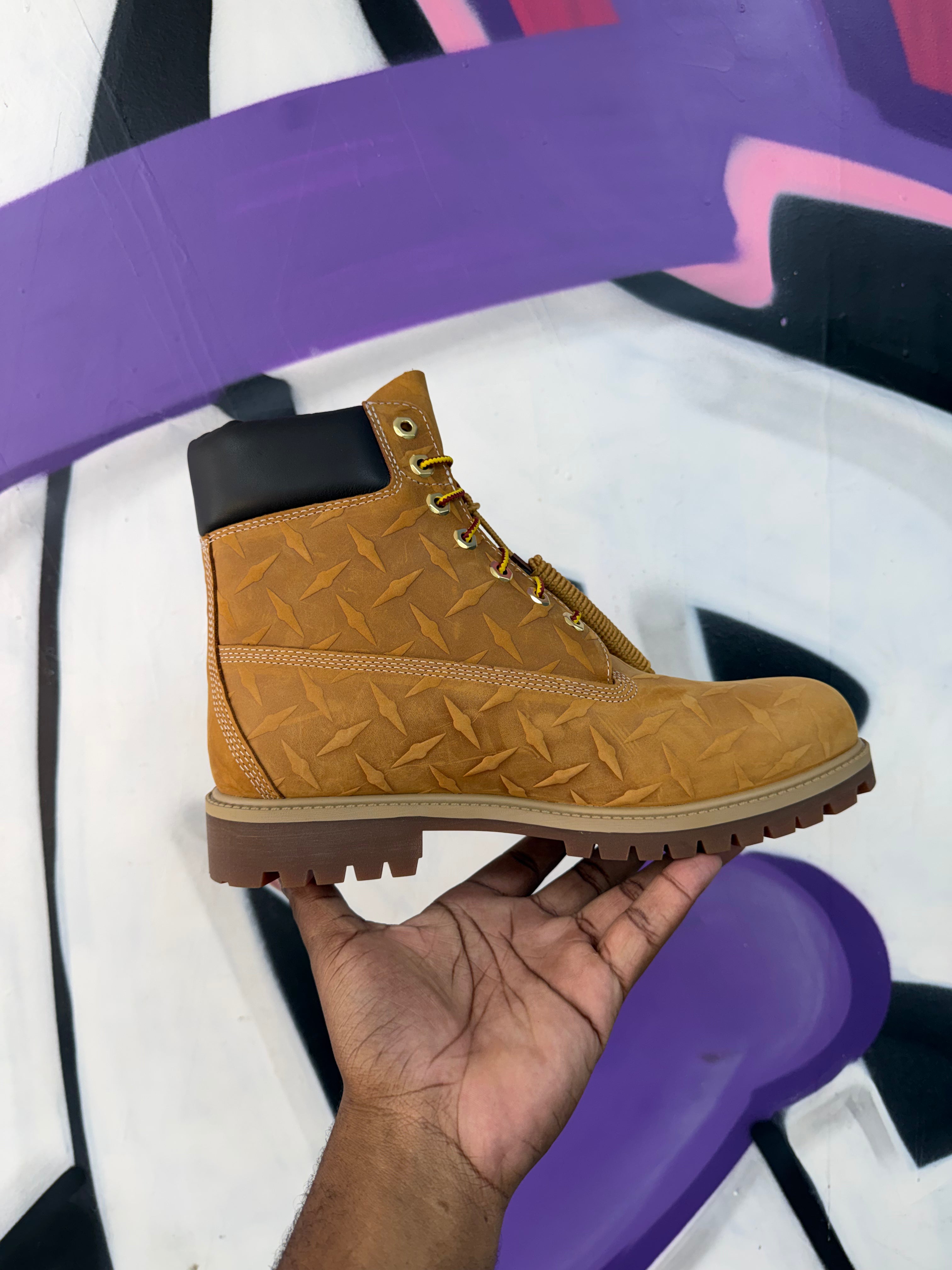 Supreme x Timberland Wheat Diamond Plate 6" Boots