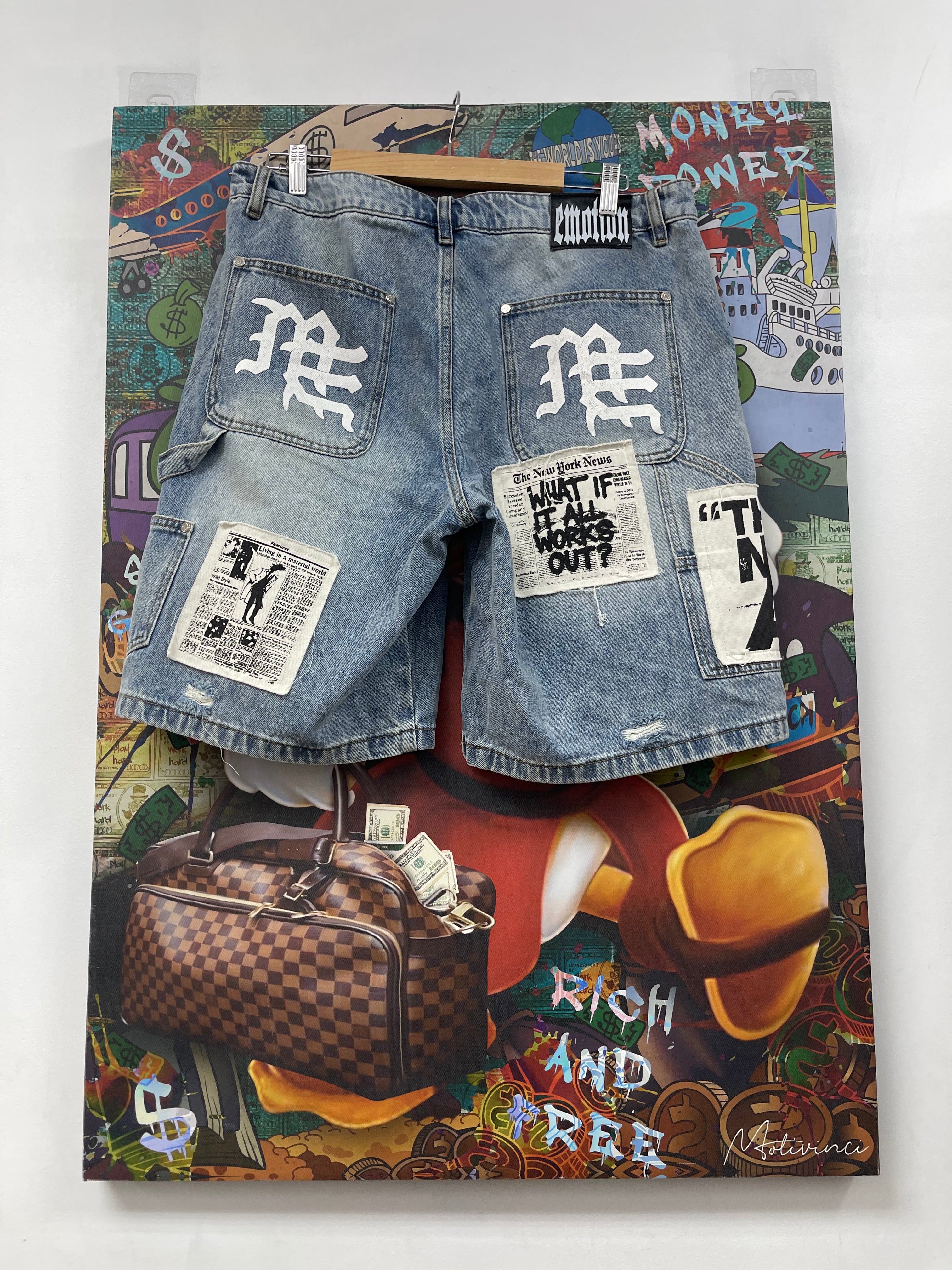Mixed Emotion Light Wash AI Shorts