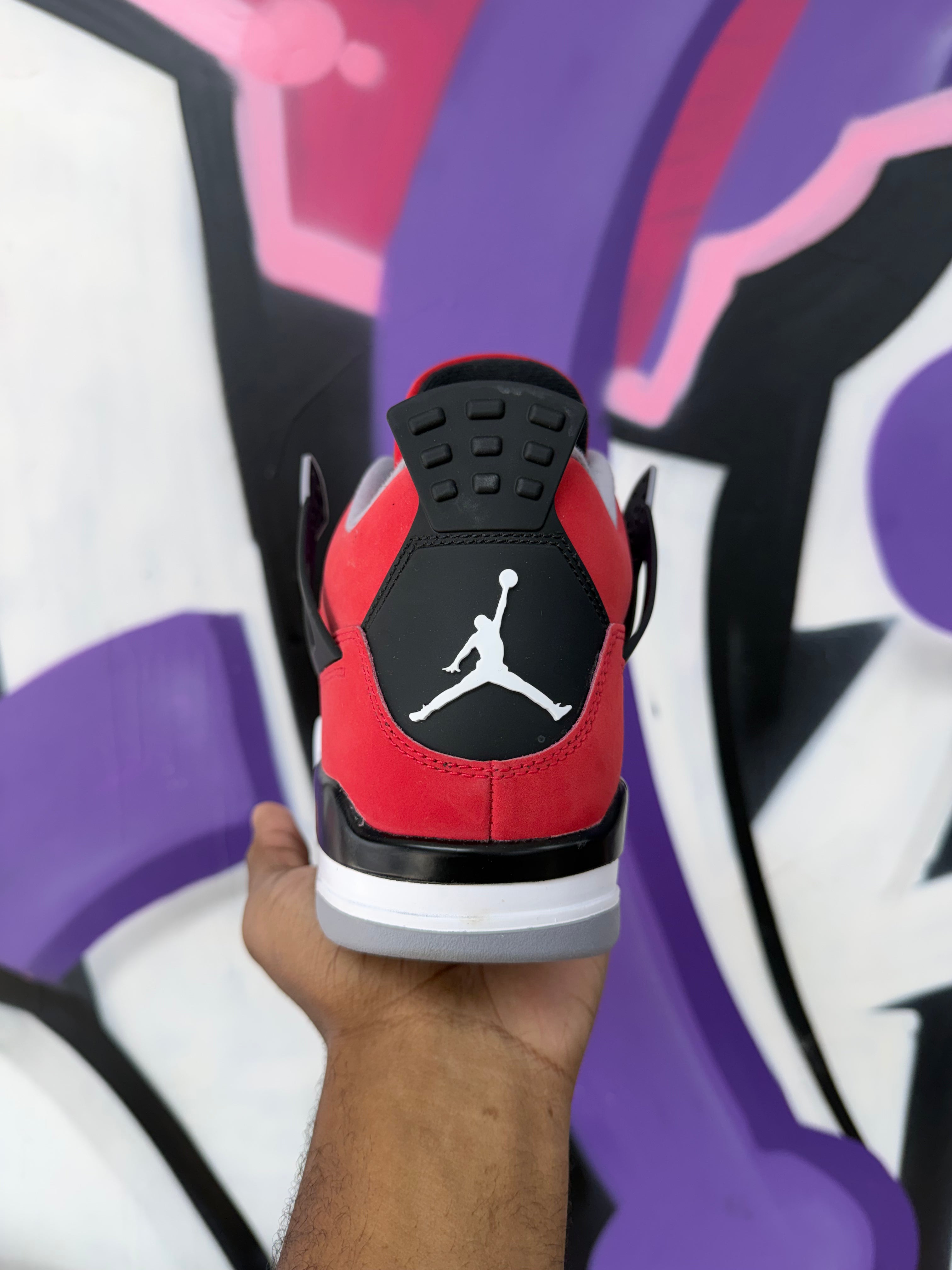 Jordan 4 Toro Sneakers
