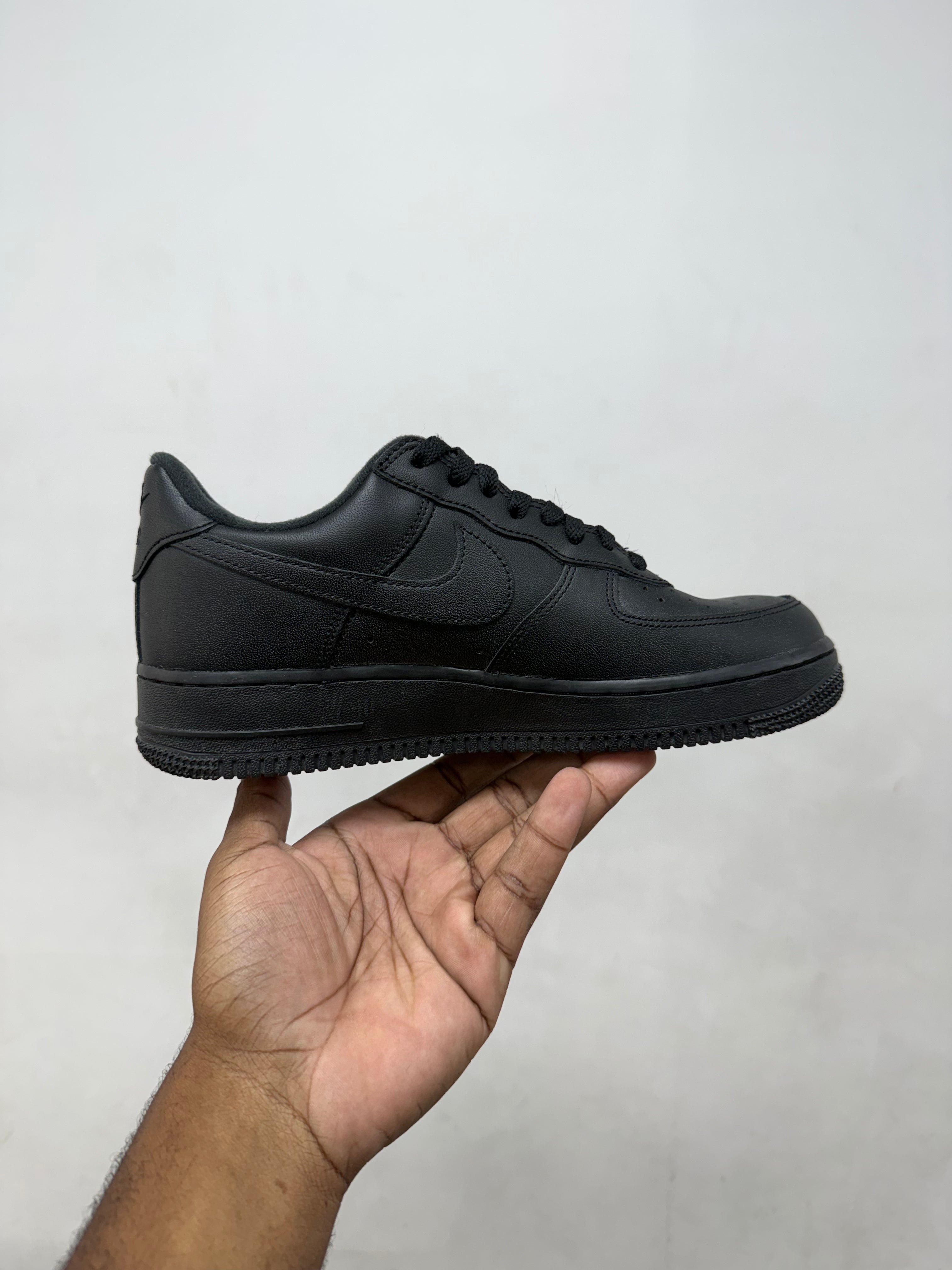 Nike Supreme AF1 Black Sneakers