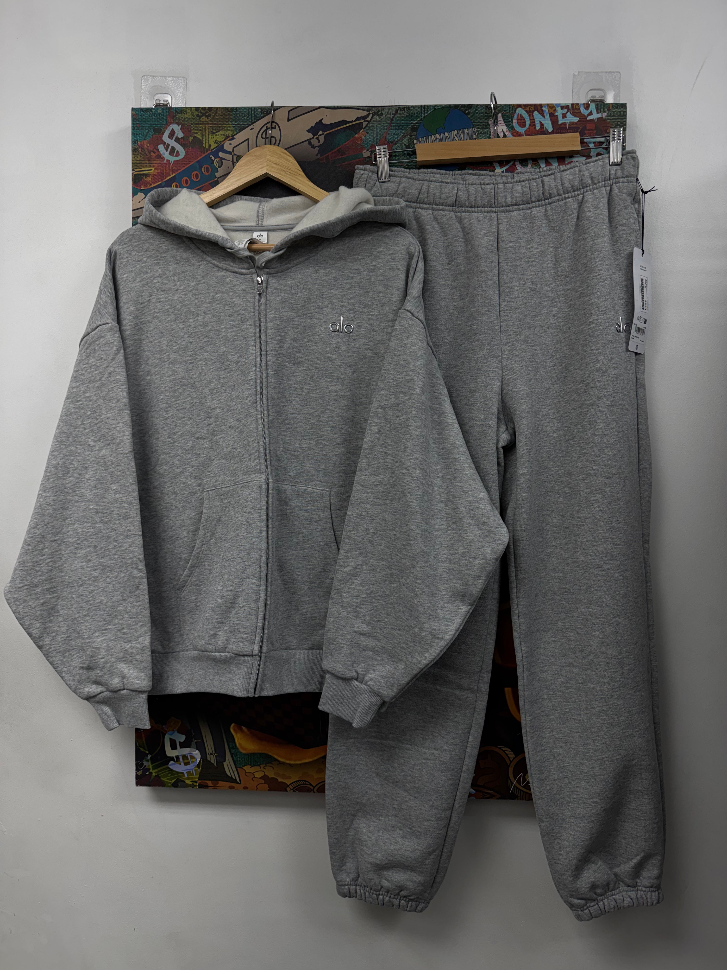 ALO Grey Accolade Zip Up Sweatsuit