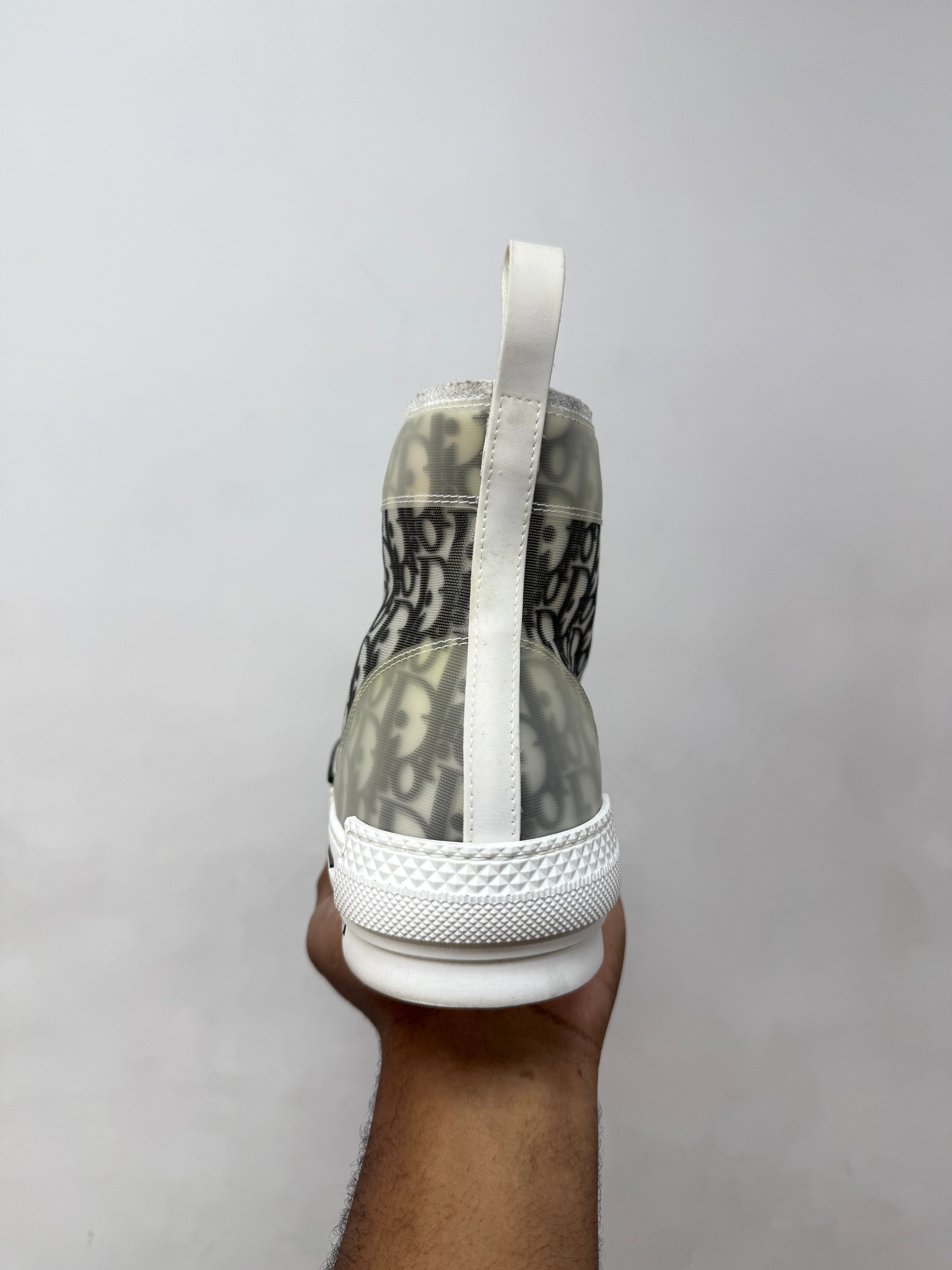 Dior B23 White Oblique Monogram Hi Sneakers