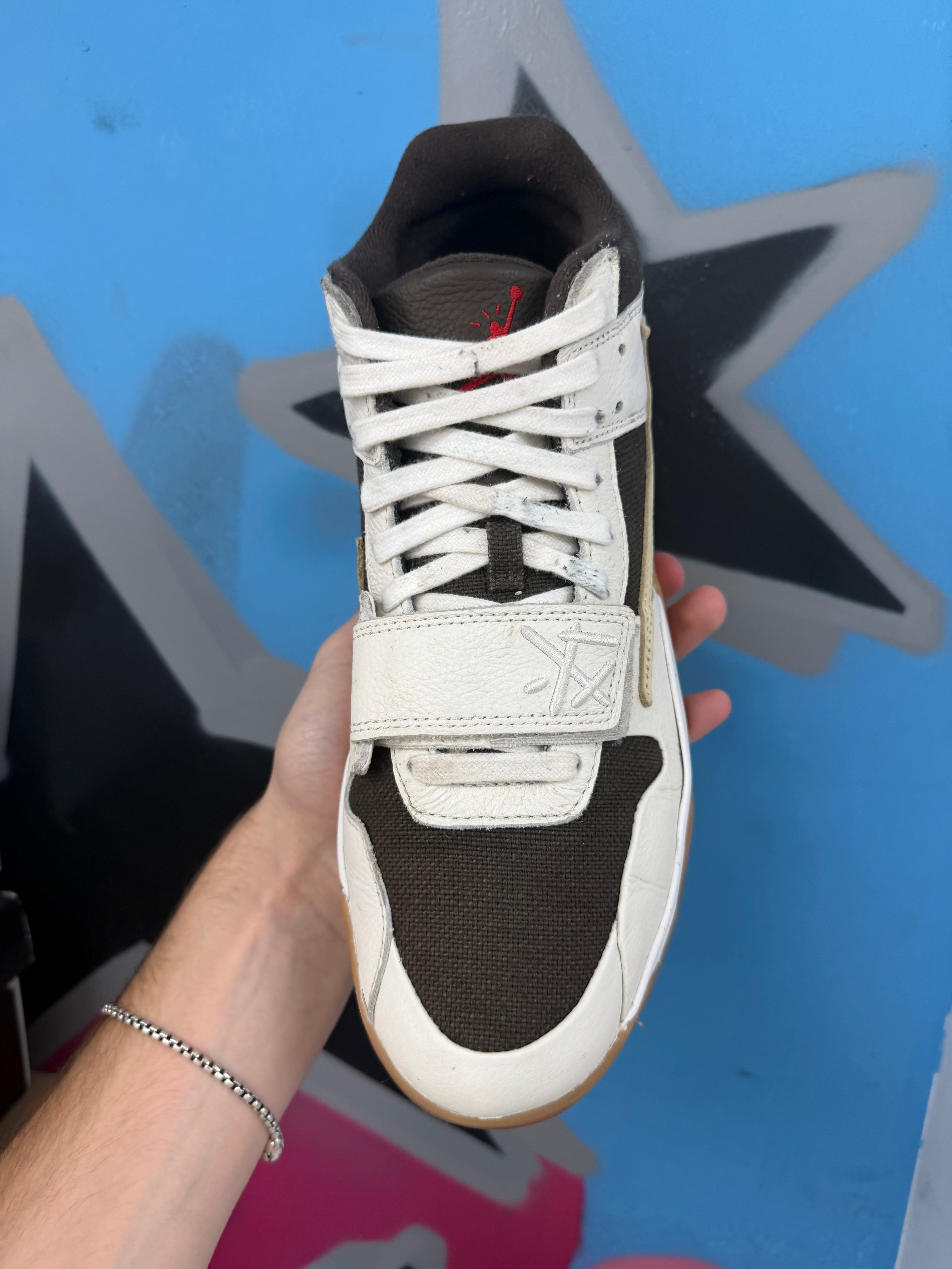 Nike Travis Scott Sail Sneakers
