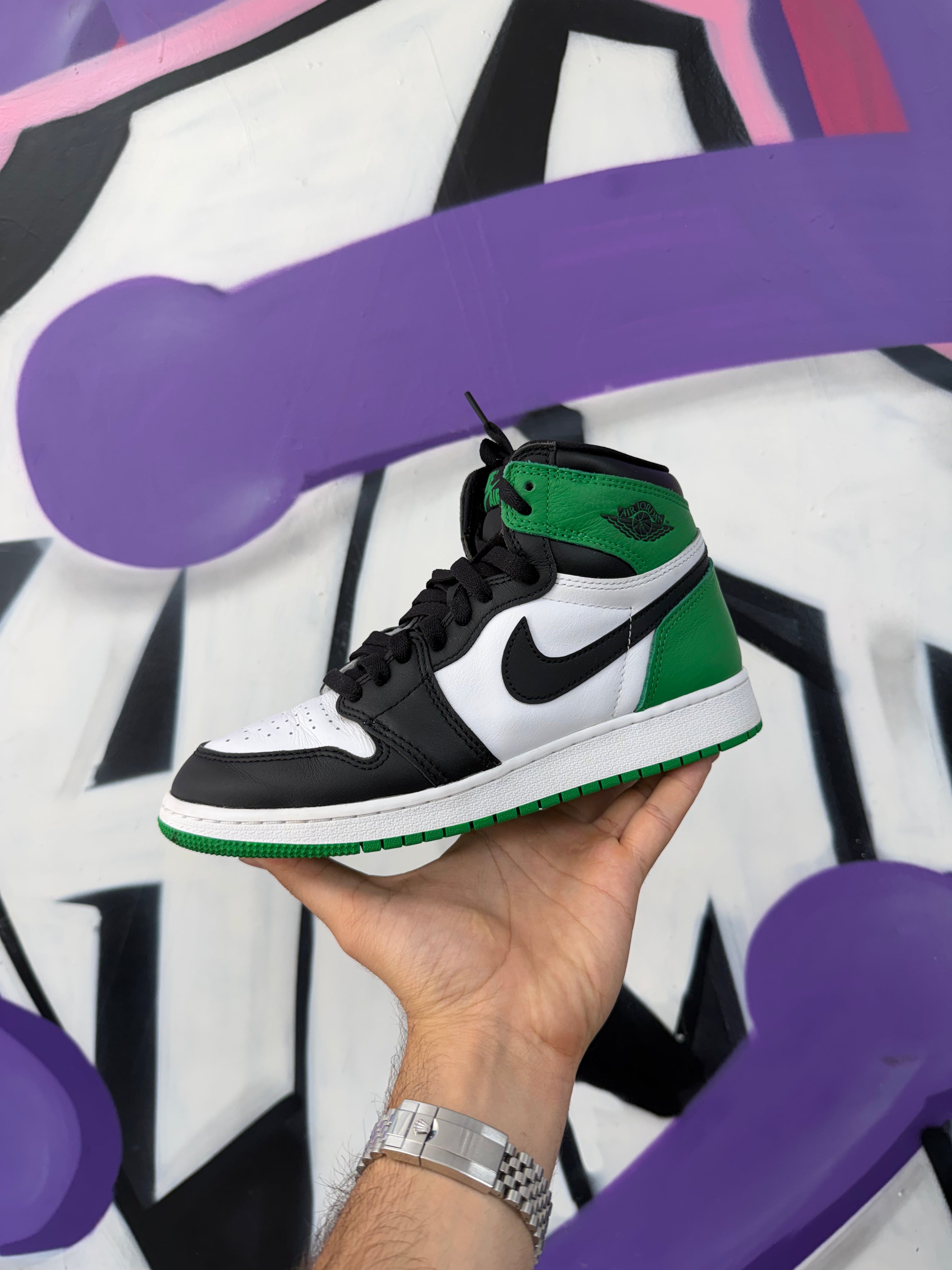 Jordan 1 Classic Green Sneakers
