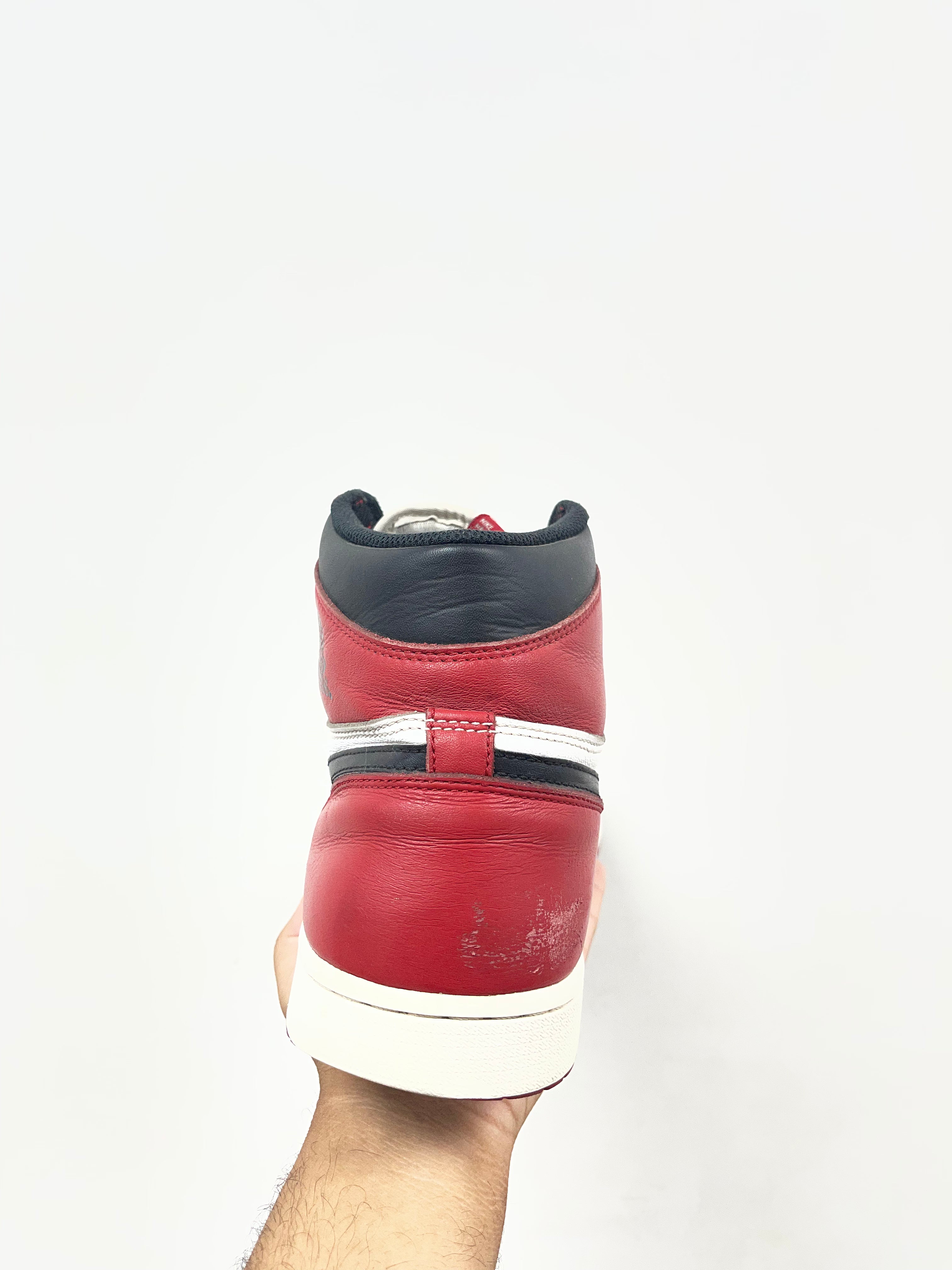 Jordan 1 Chicago (2015) Sneakers