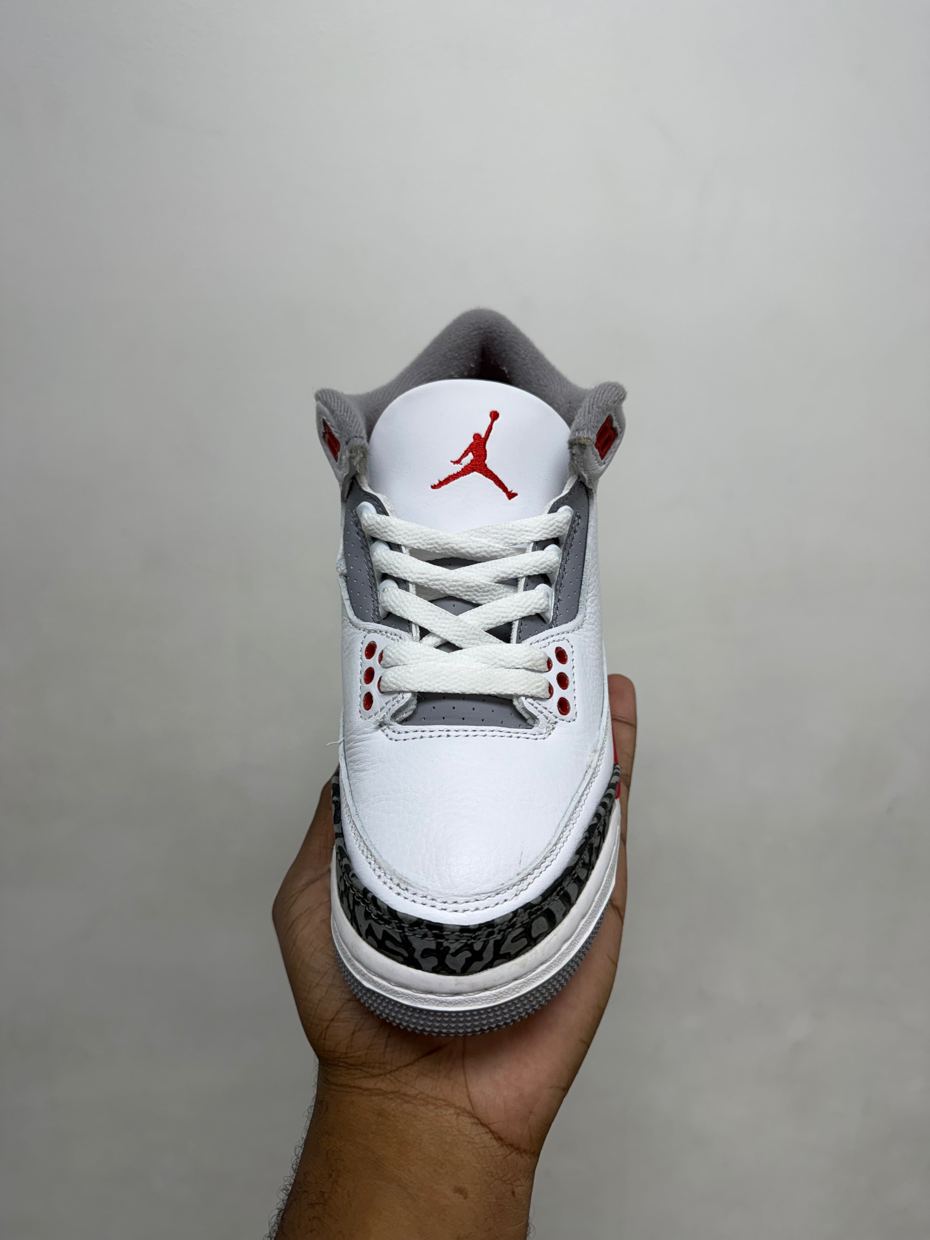 Jordan 3 Fire Red Sneakers