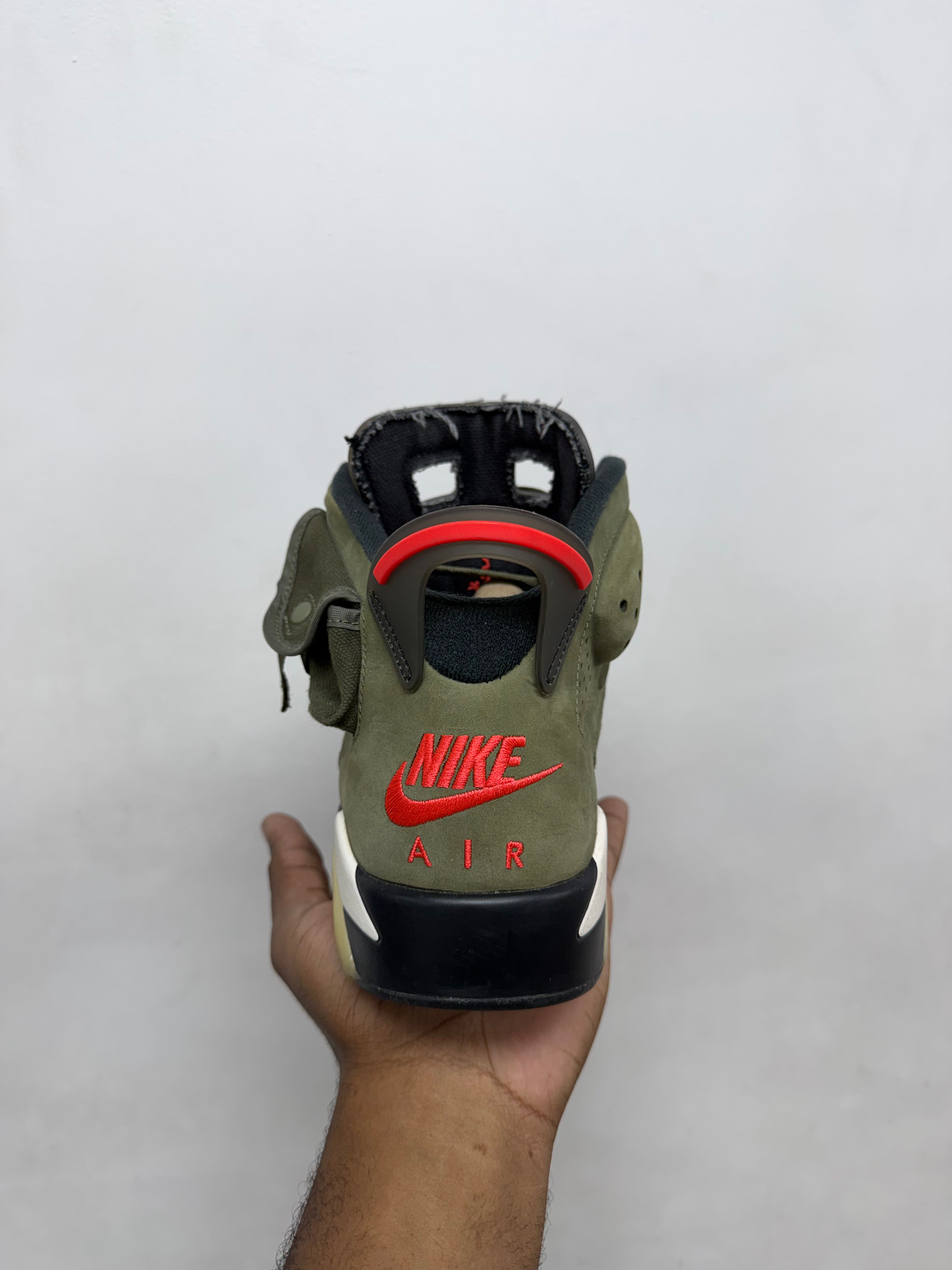 Jordan 6 Travis Scott Olive Sneakers