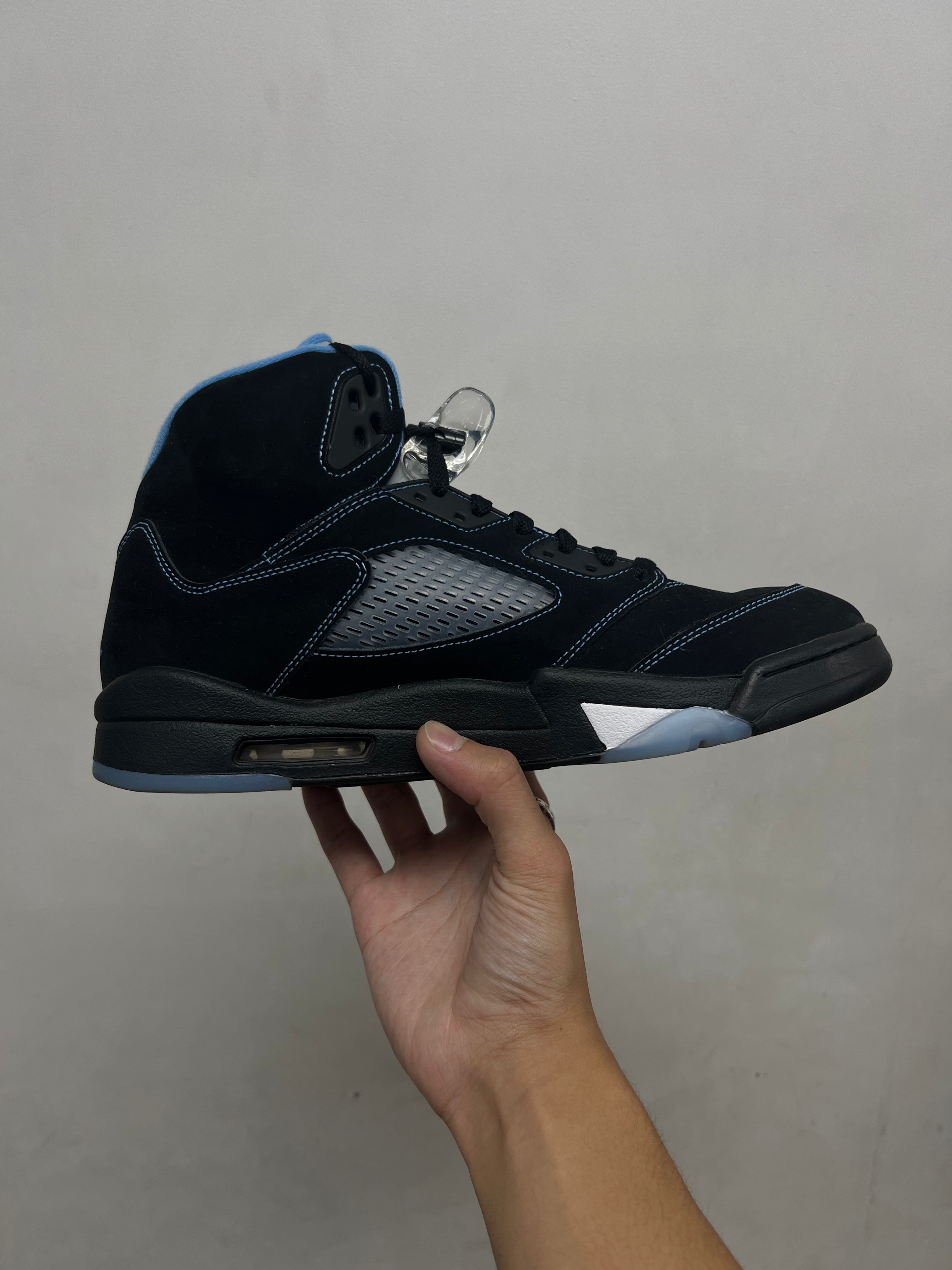 Jordan 5 Black University Blue Sneakers