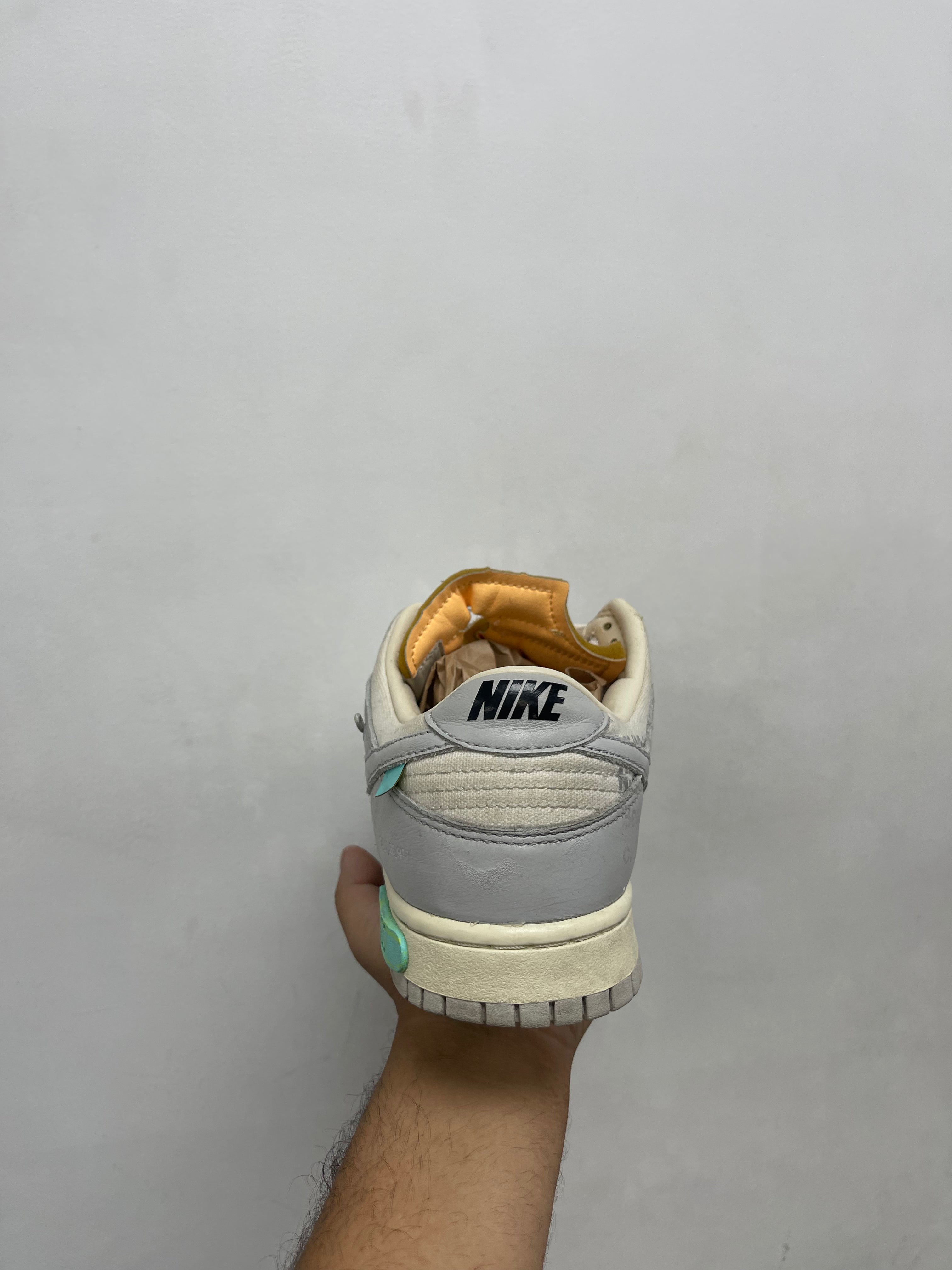 Nike x Off-White Dunk Low Lot 9