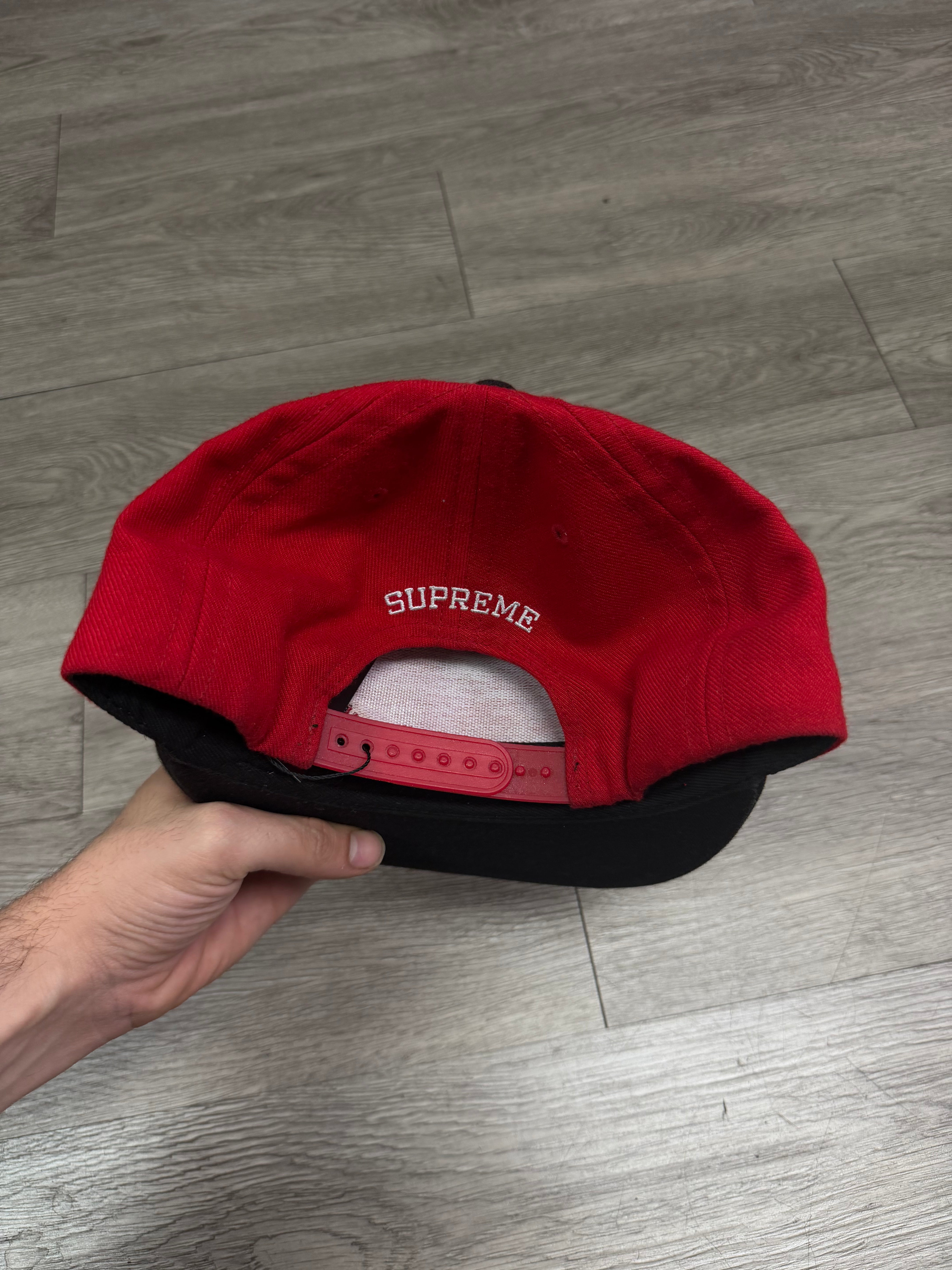 Supreme Black Red FTR Cap