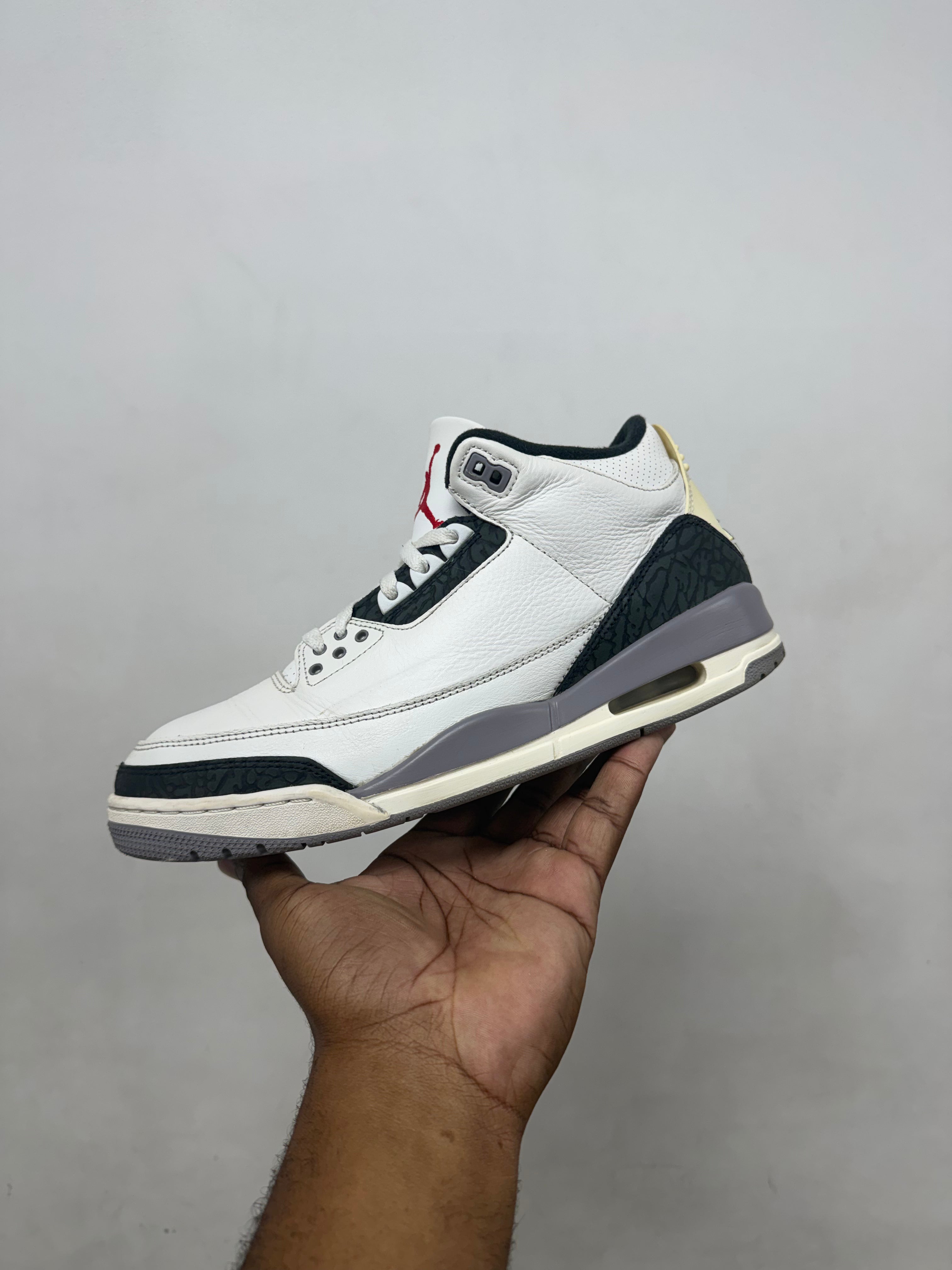 Jordan 3 Cement Grey Sneakers