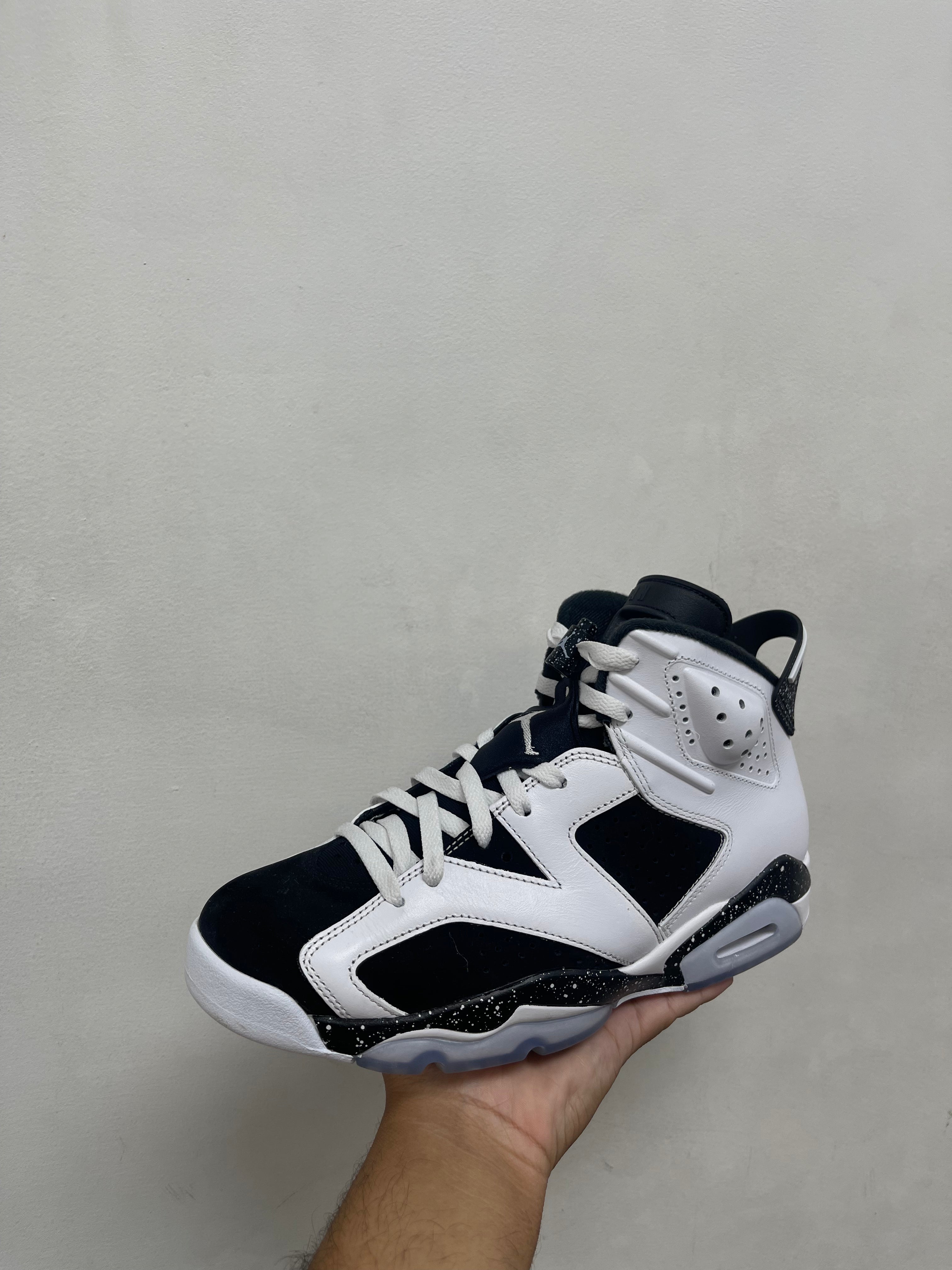 Jordan 6 Oreo Sneakers