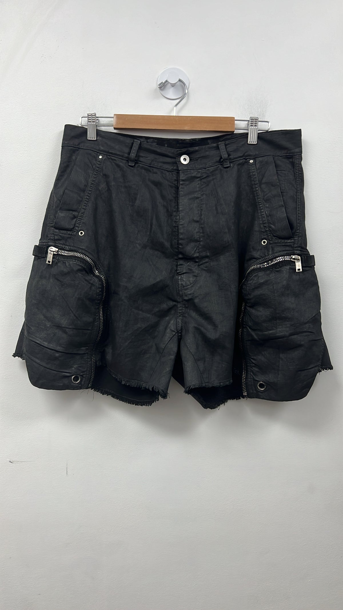Rick Owens Black Waxed Bauhaus Cropped Shorts