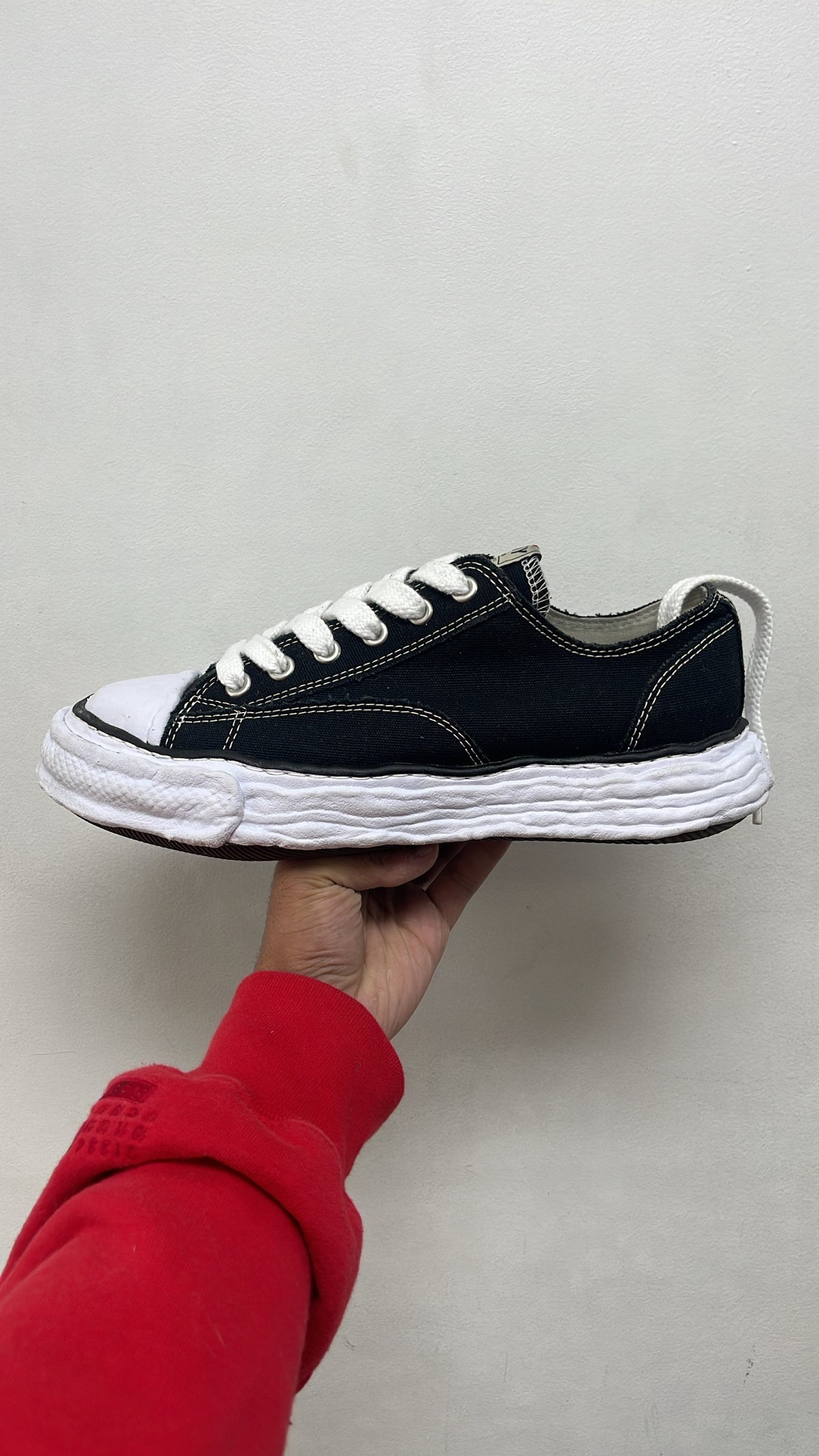 MMY Black Low Sneakers
