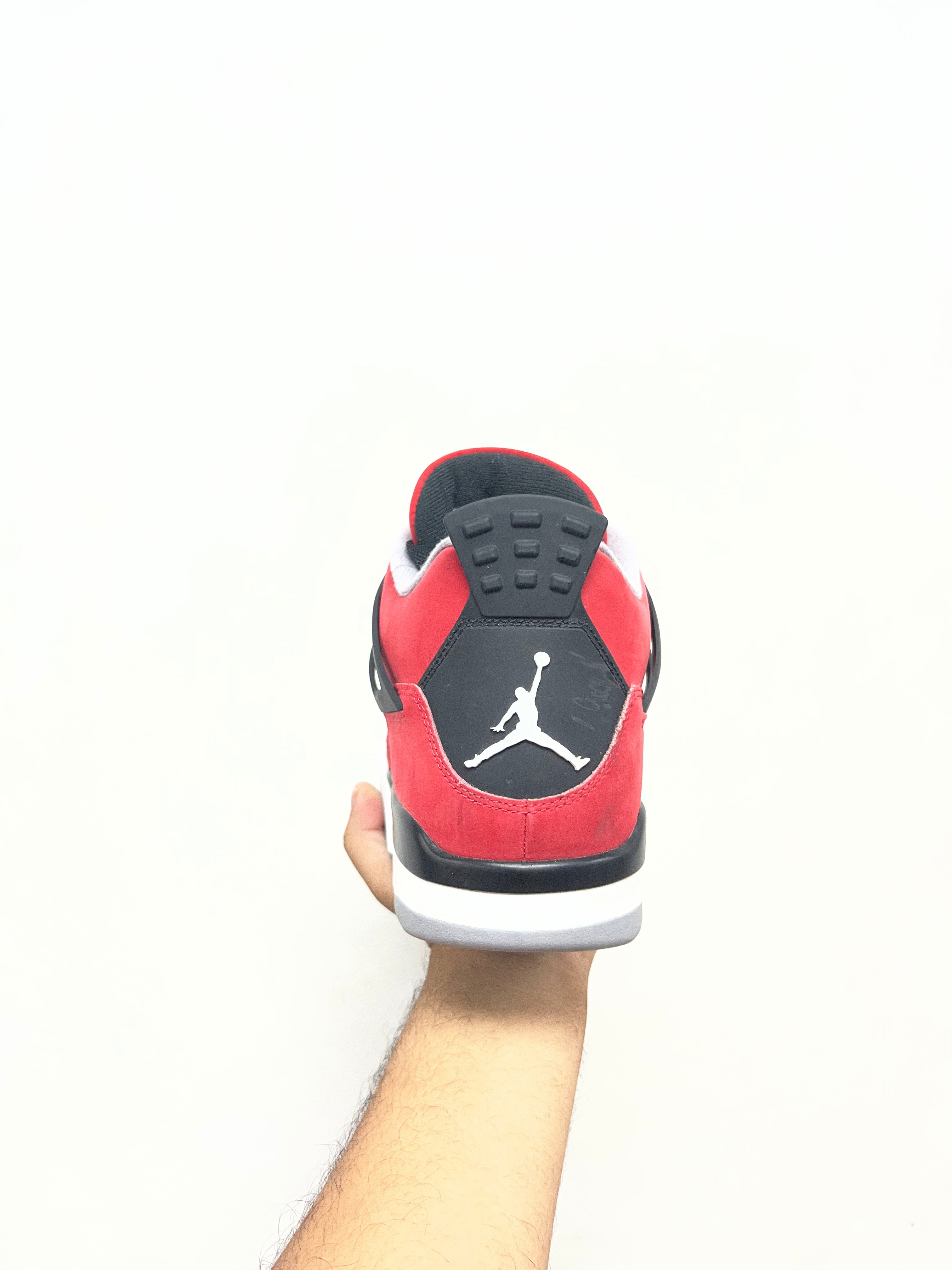 Jordan 4 Toro Sneakers