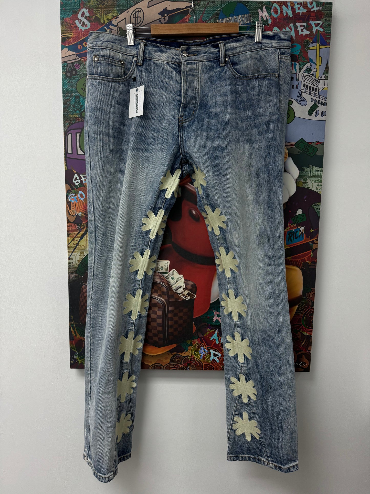 Lost SHDWS Light Wash Bone Jeans Used 40 N/A