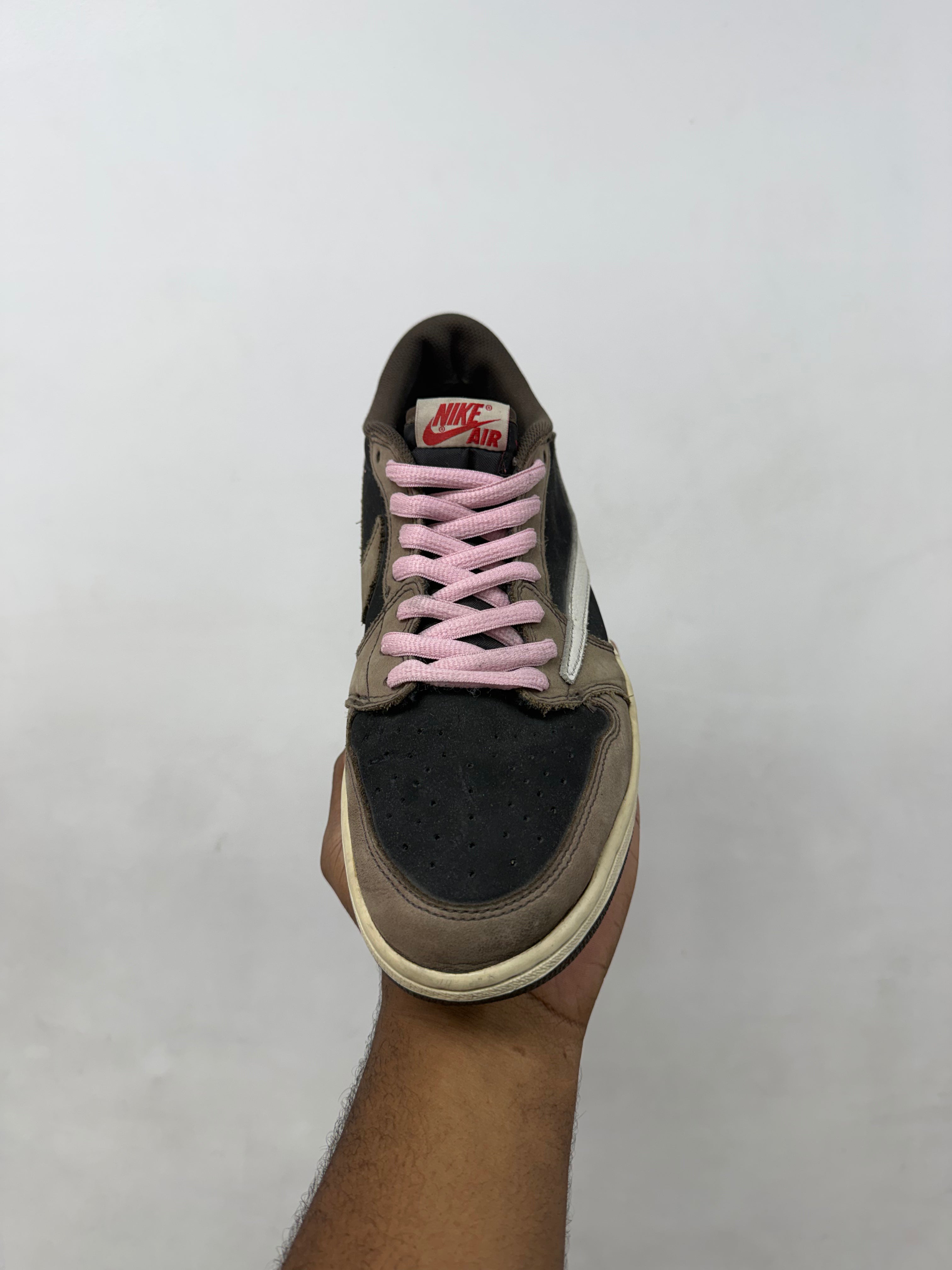 Jordan 1 Low Travis Scott Mocha Brown Sneakers